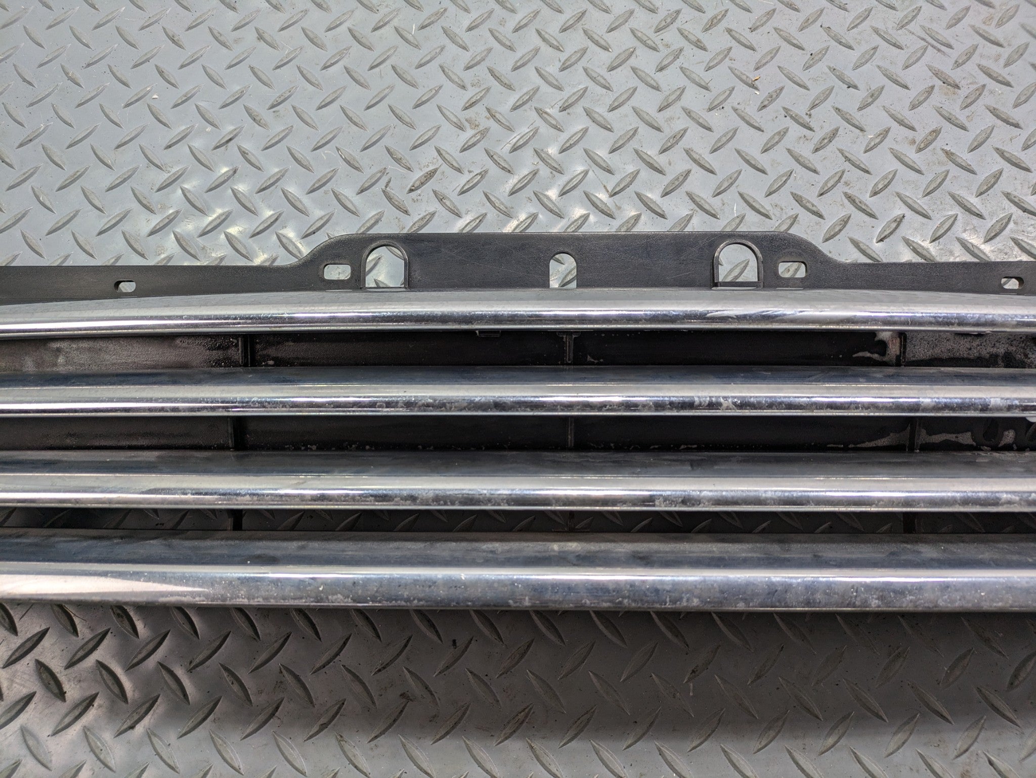 2011 - 2013 OEM MINI COOPER FRONT BUMPER UPPER GRILLE CHROME