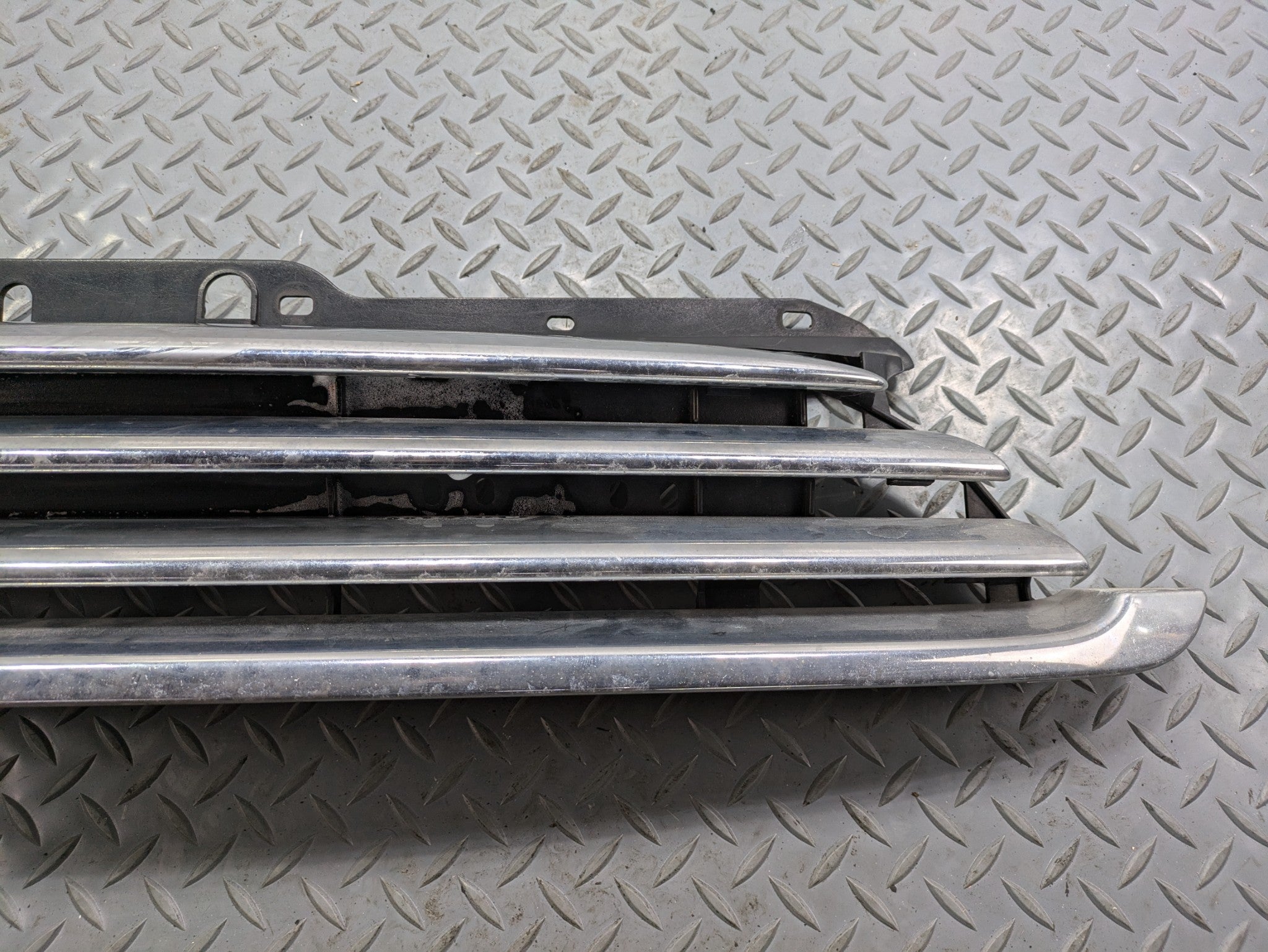 2011 - 2013 OEM MINI COOPER FRONT BUMPER UPPER GRILLE CHROME