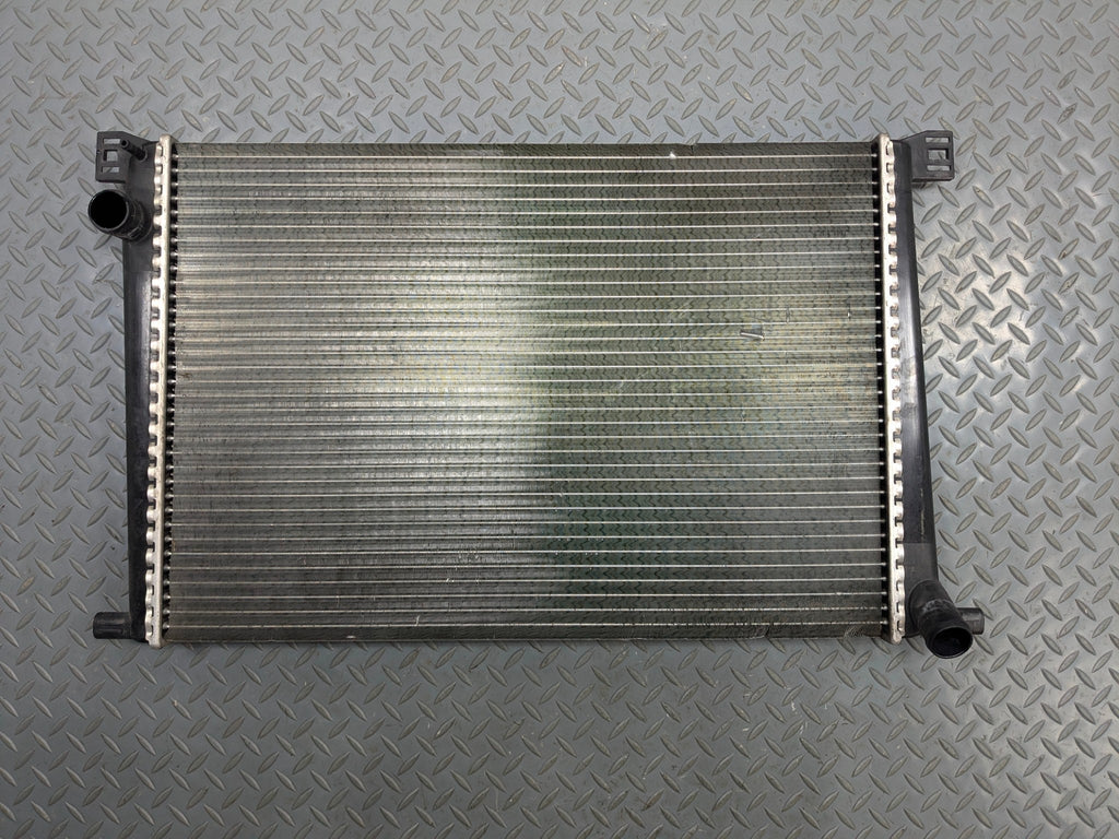 2011 - 2013 OEM MINI COOPER ENGINE MOTOR COOLING RADIATOR COMPONENT