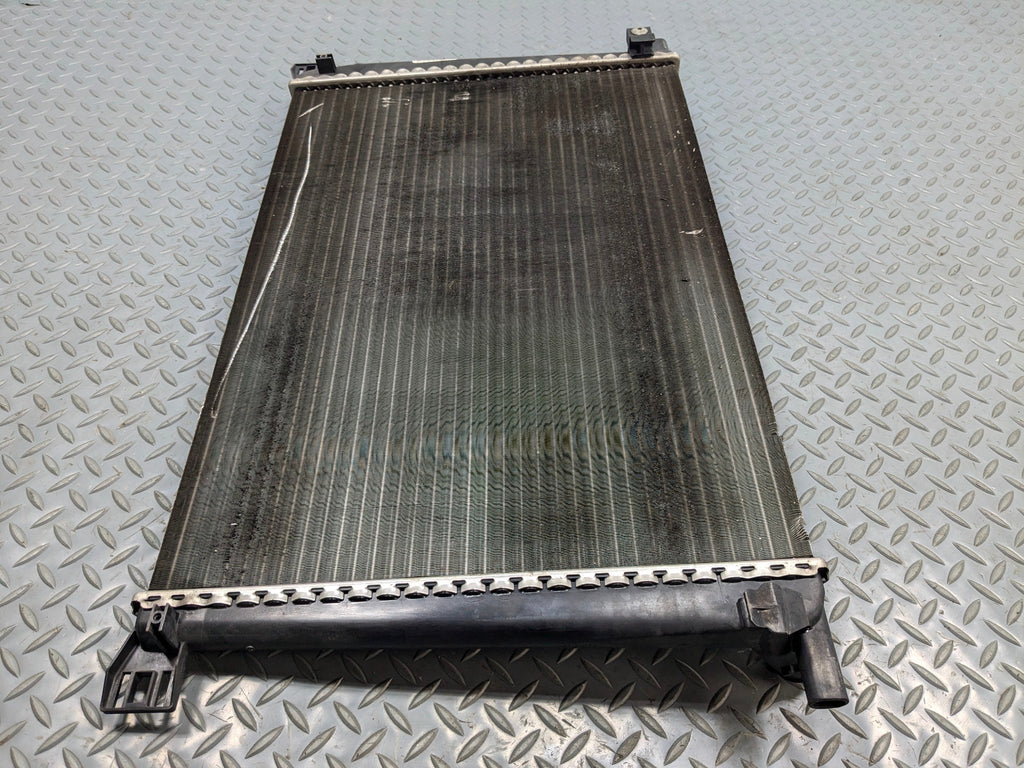 2011 - 2013 OEM MINI COOPER ENGINE MOTOR COOLING RADIATOR COMPONENT