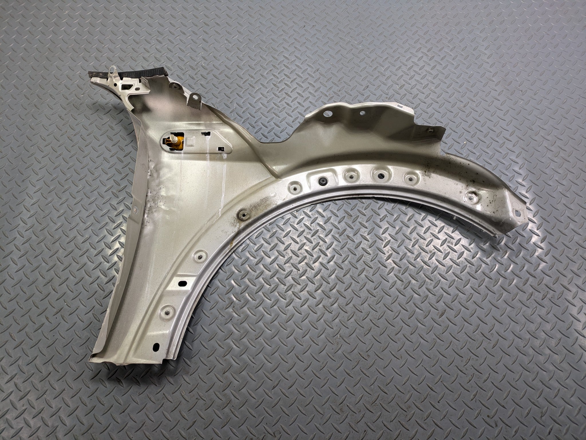 2011 - 2013 OEM MINI COOPER FRONT LEFT DRIVER SIDE FENDER SHELL PANEL COVER GRAY