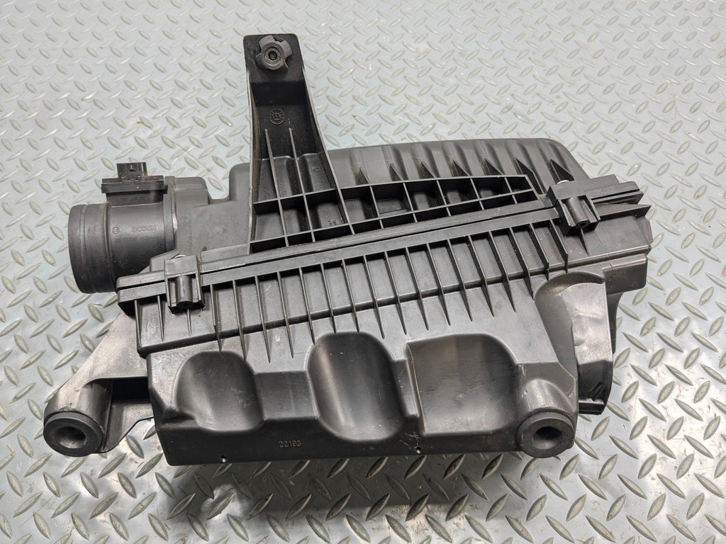2011 - 2013 OEM MINI COOPER ENGINE AIR CLEANER FILTER HOUSING BOX