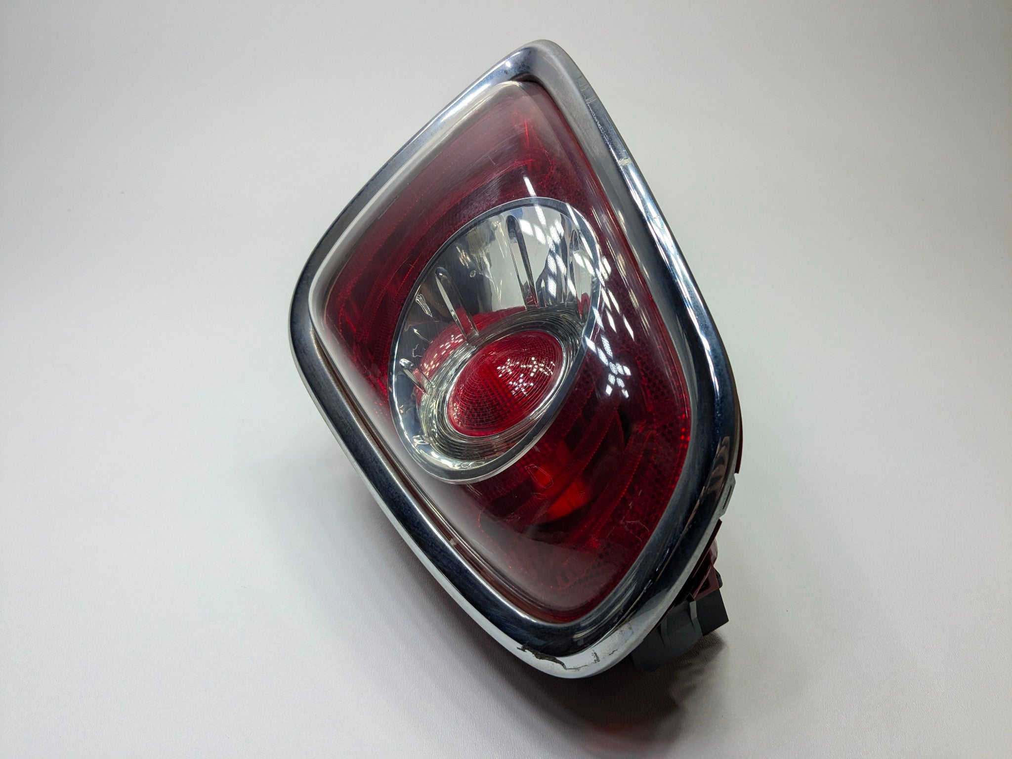 2011 - 2013 OEM MINI COOPER REAR RIGHT PASSENGER SIDE TAIL LIGHT ASSEMBLY