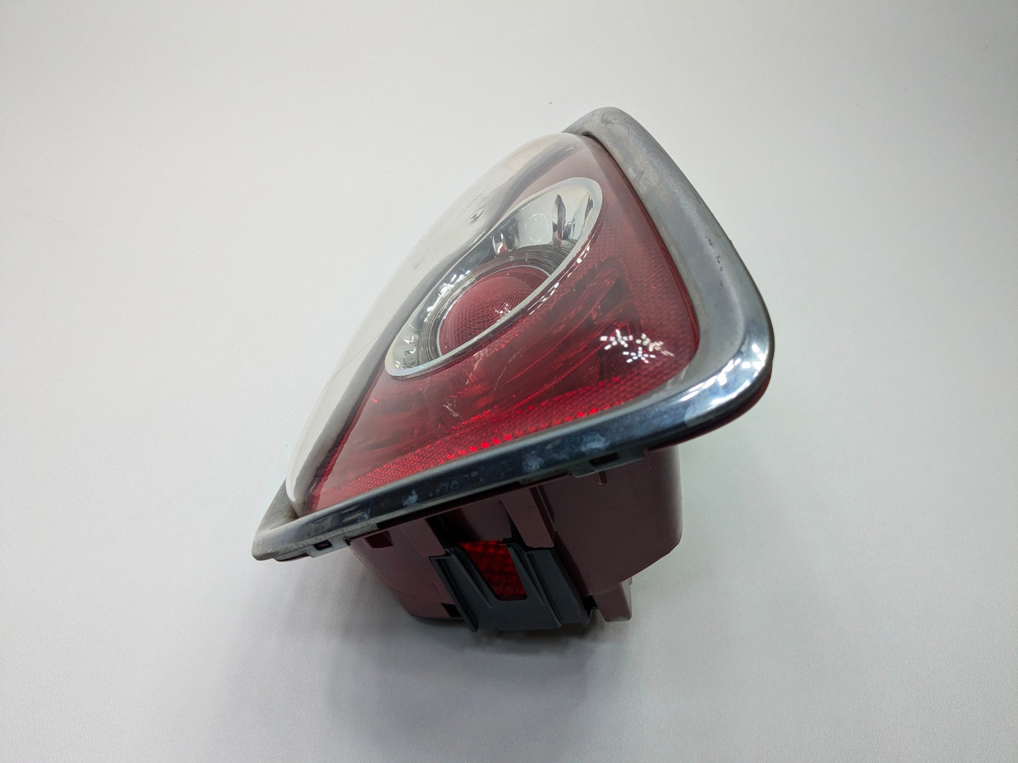 2011 - 2013 OEM MINI COOPER REAR LEFT DRIVER SIDE TAIL LIGHT ASSEMBLY