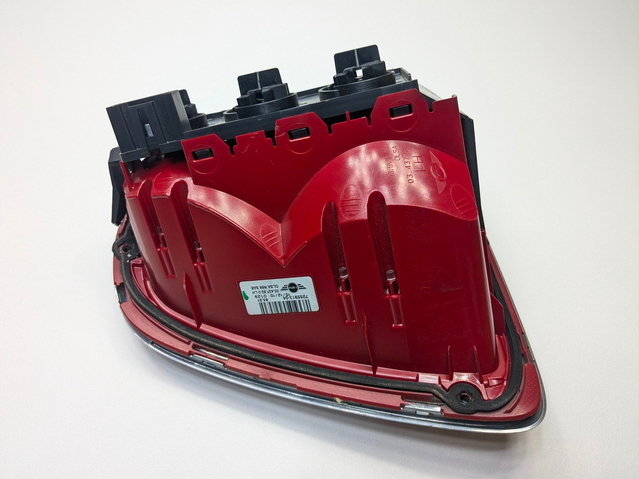 2011 - 2013 OEM MINI COOPER REAR LEFT DRIVER SIDE TAIL LIGHT ASSEMBLY