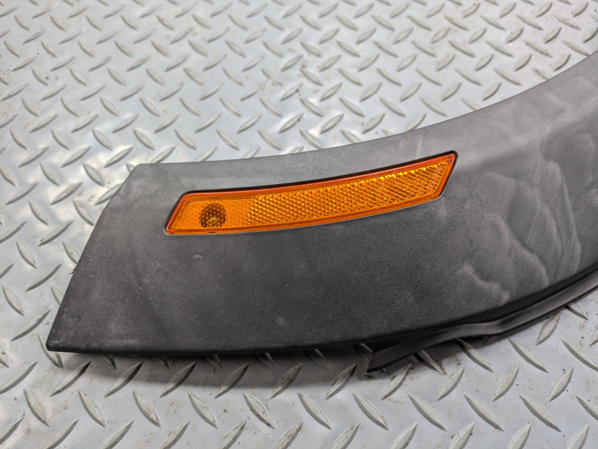 2011 - 2013 OEM MINI COOPER FRONT RIGHT SIDE FENDER FLARE BODY MOLDING TRIM