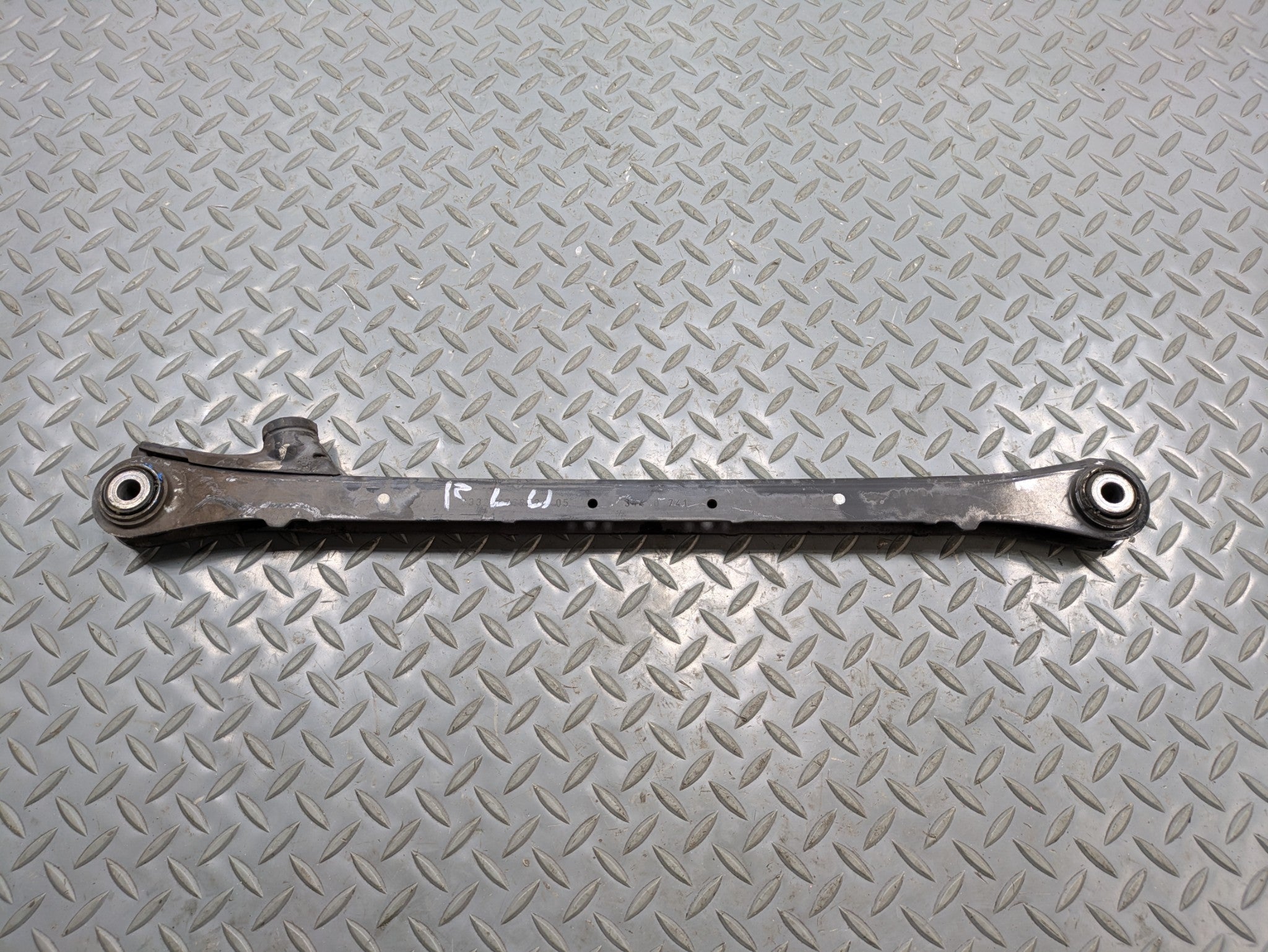 2011 - 2013 OEM MINI COOPER REAR LEFT DRIVER SIDE UPPER TRAILING CONTROL ARM