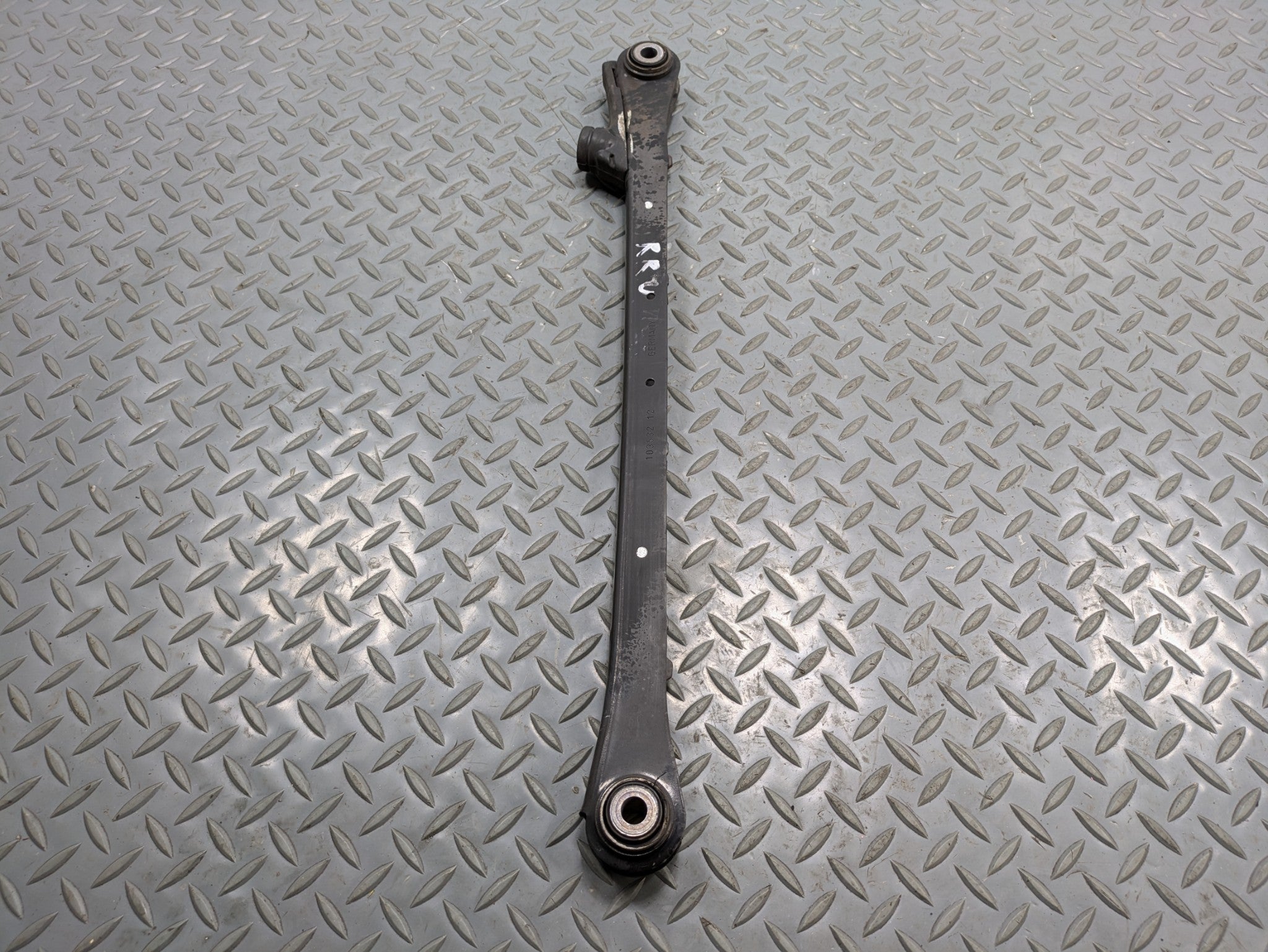 2011 - 2013 OEM MINI COOPER REAR RIGHT PASSENGER SIDE UPPER TRAILING CONTROL ARM