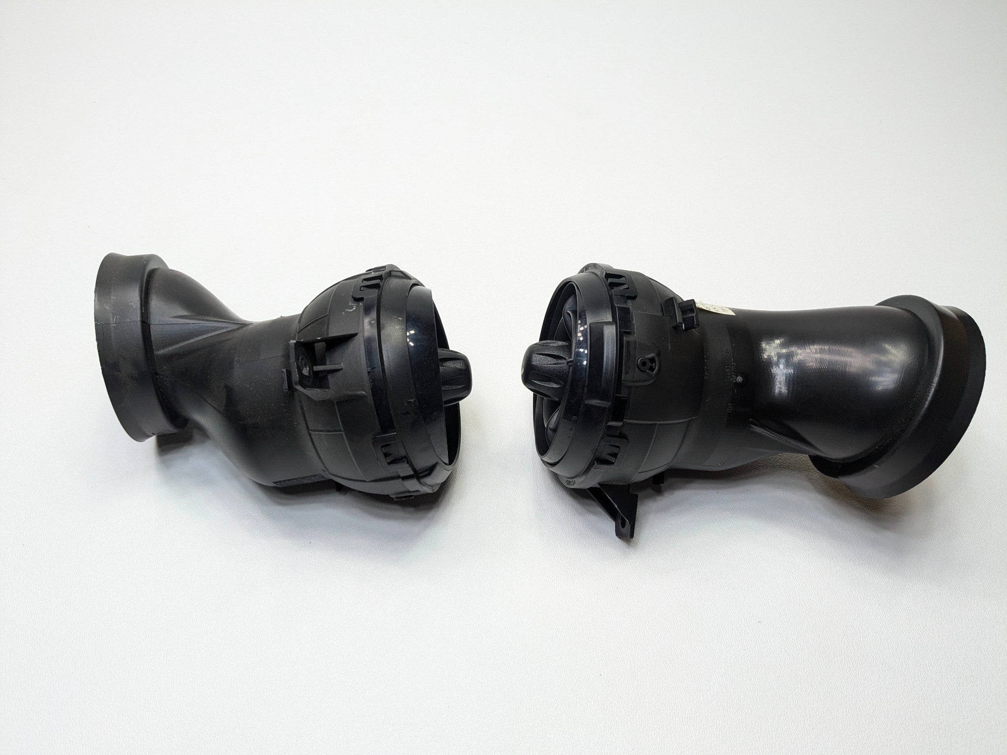 2011 - 2013 OEM MINI COOPER DASH CENTER AC CONDITIONING BLOWER HEATER AIR VENT