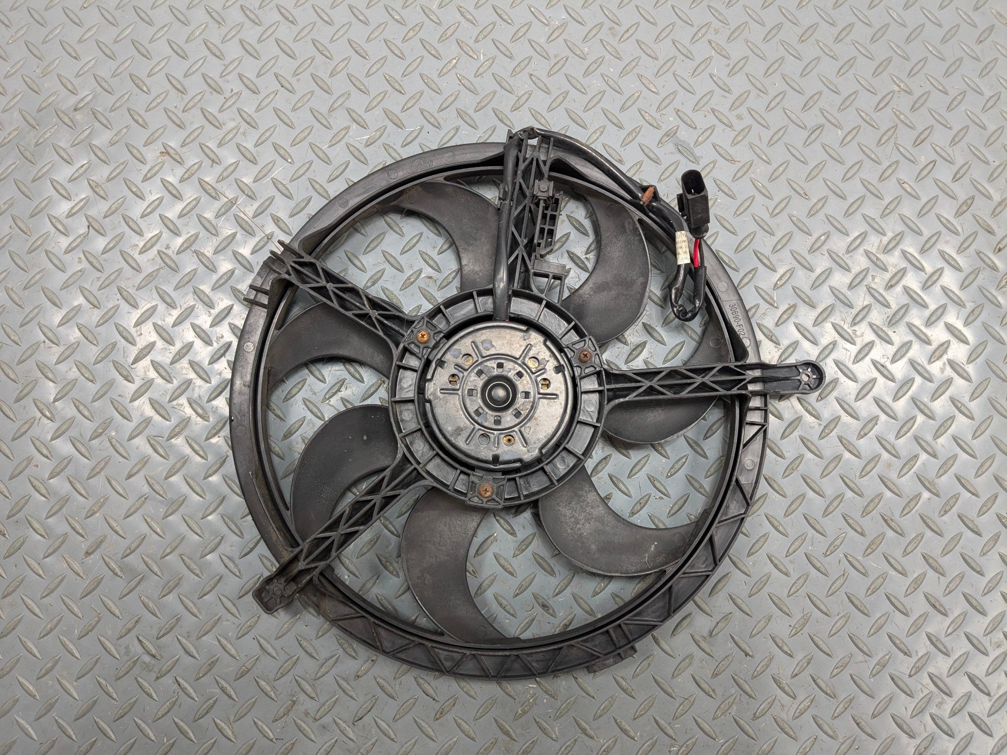 2011 - 2013 OEM MINI COOPER ELECTRIC COOLING MOTOR RADIATOR FAN ASSEMBLY