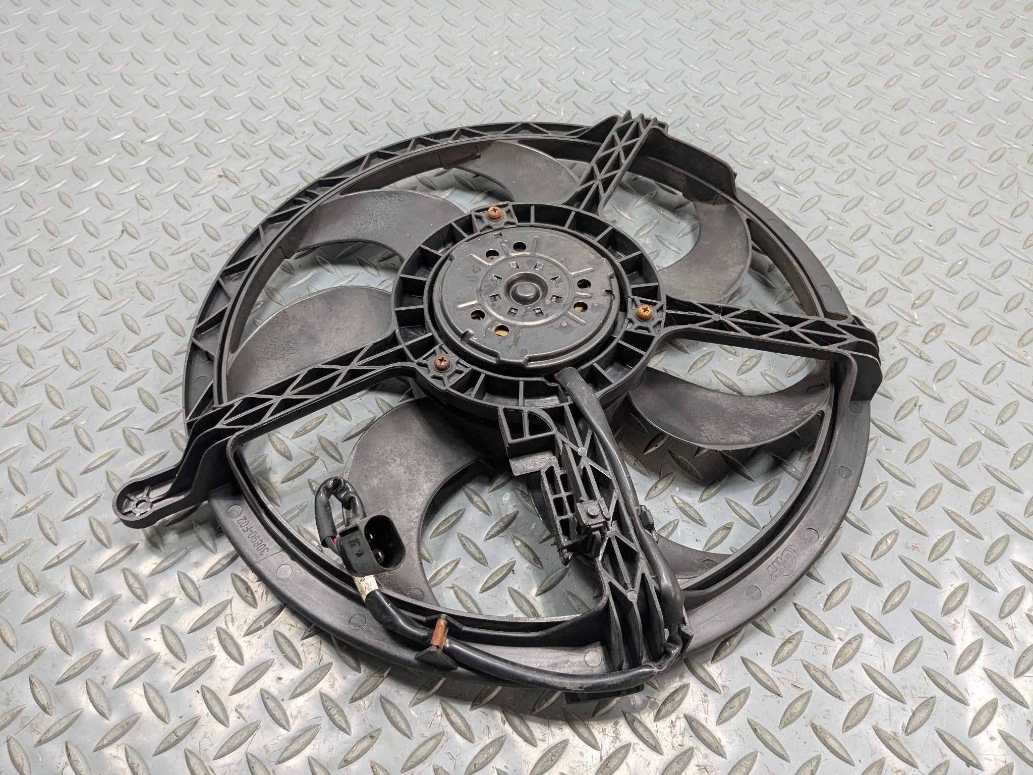 2011 - 2013 OEM MINI COOPER ELECTRIC COOLING MOTOR RADIATOR FAN ASSEMBLY