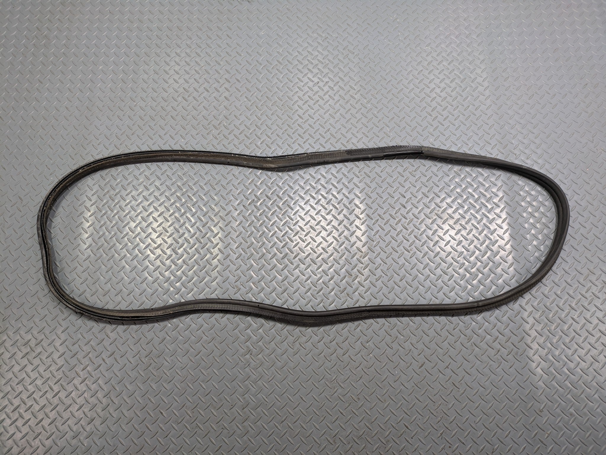 2011 - 2013 OEM MINI COOPER REAR TRUNK DOOR SEAL WEATHERSTRIP RUBBER