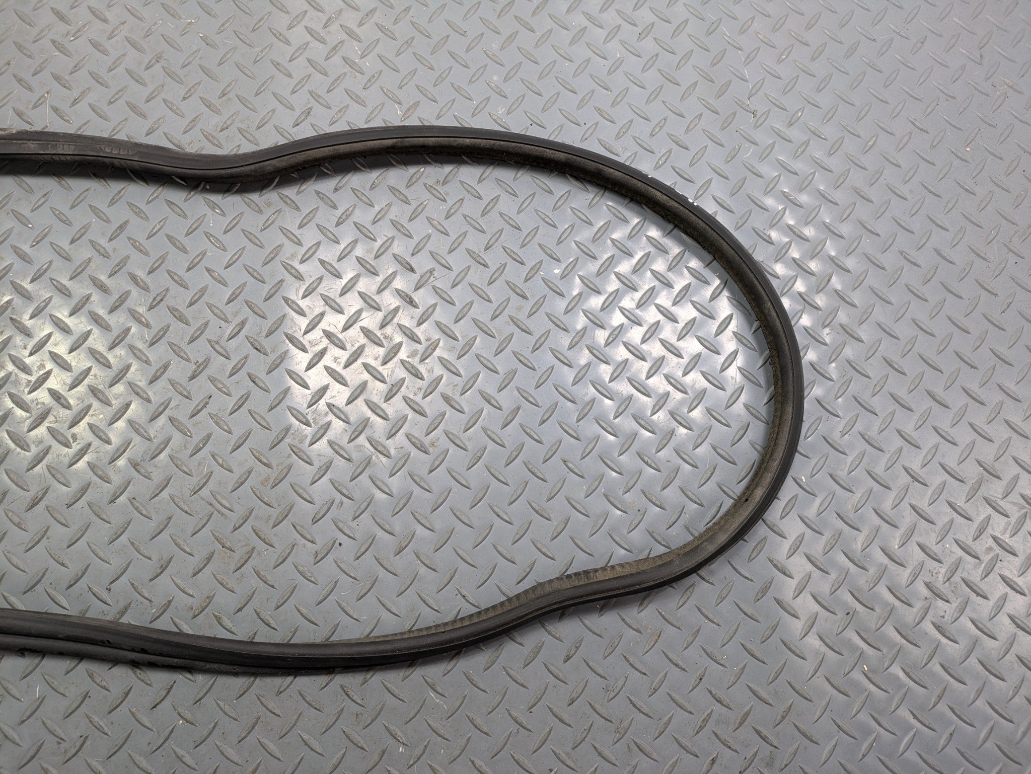 2011 - 2013 OEM MINI COOPER REAR TRUNK DOOR SEAL WEATHERSTRIP RUBBER