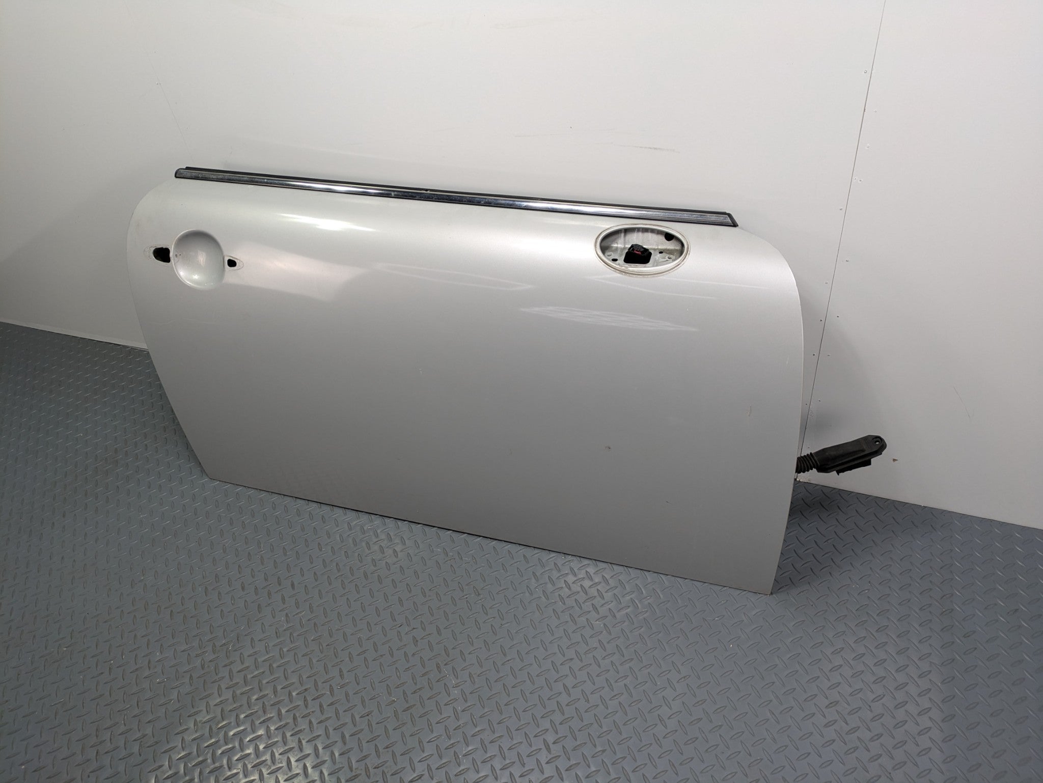 2011 - 2013 OEM MINI COOPER FRONT RIGHT PASSENGER SIDE DOOR SHELL PANEL