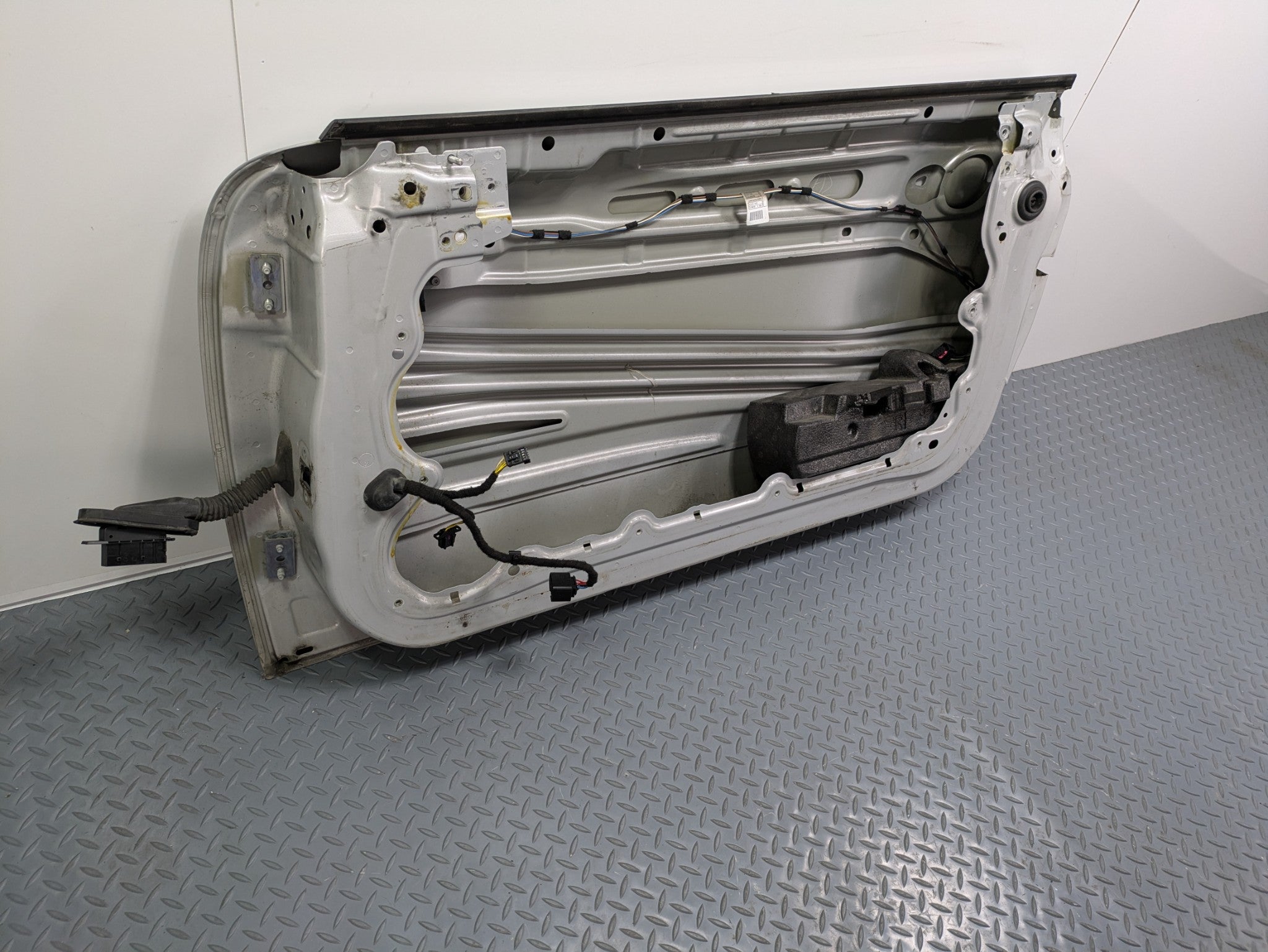 2011 - 2013 OEM MINI COOPER FRONT RIGHT PASSENGER SIDE DOOR SHELL PANEL