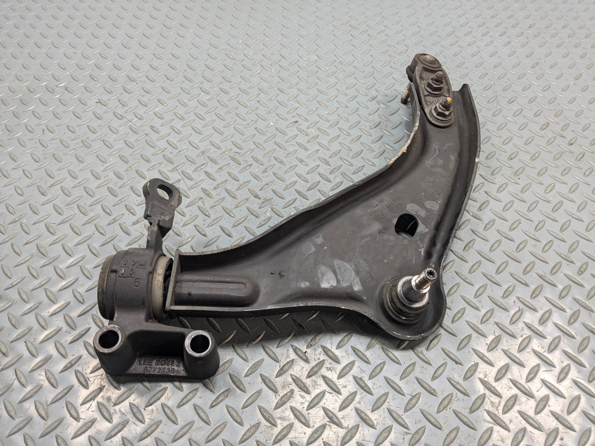 2011 - 2013 OEM MINI COOPER FRONT RIGHT SIDE LOWER CONTROL ARM