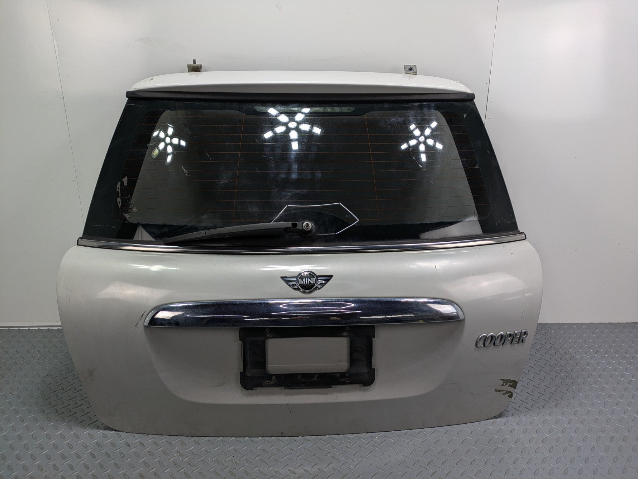 11 - 13 OEM MINI COOPER HATCHBACK REAR TRUNK TAILGATE LIFTGATE SILVER WITH GLASS