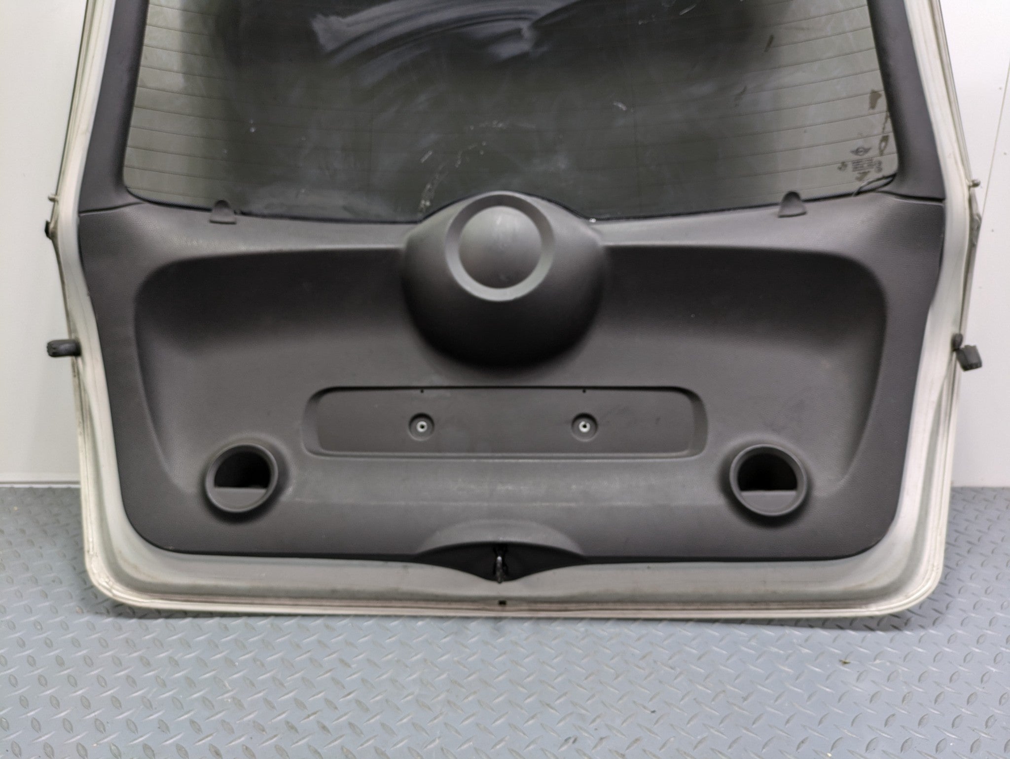 11 - 13 OEM MINI COOPER HATCHBACK REAR TRUNK TAILGATE LIFTGATE SILVER WITH GLASS