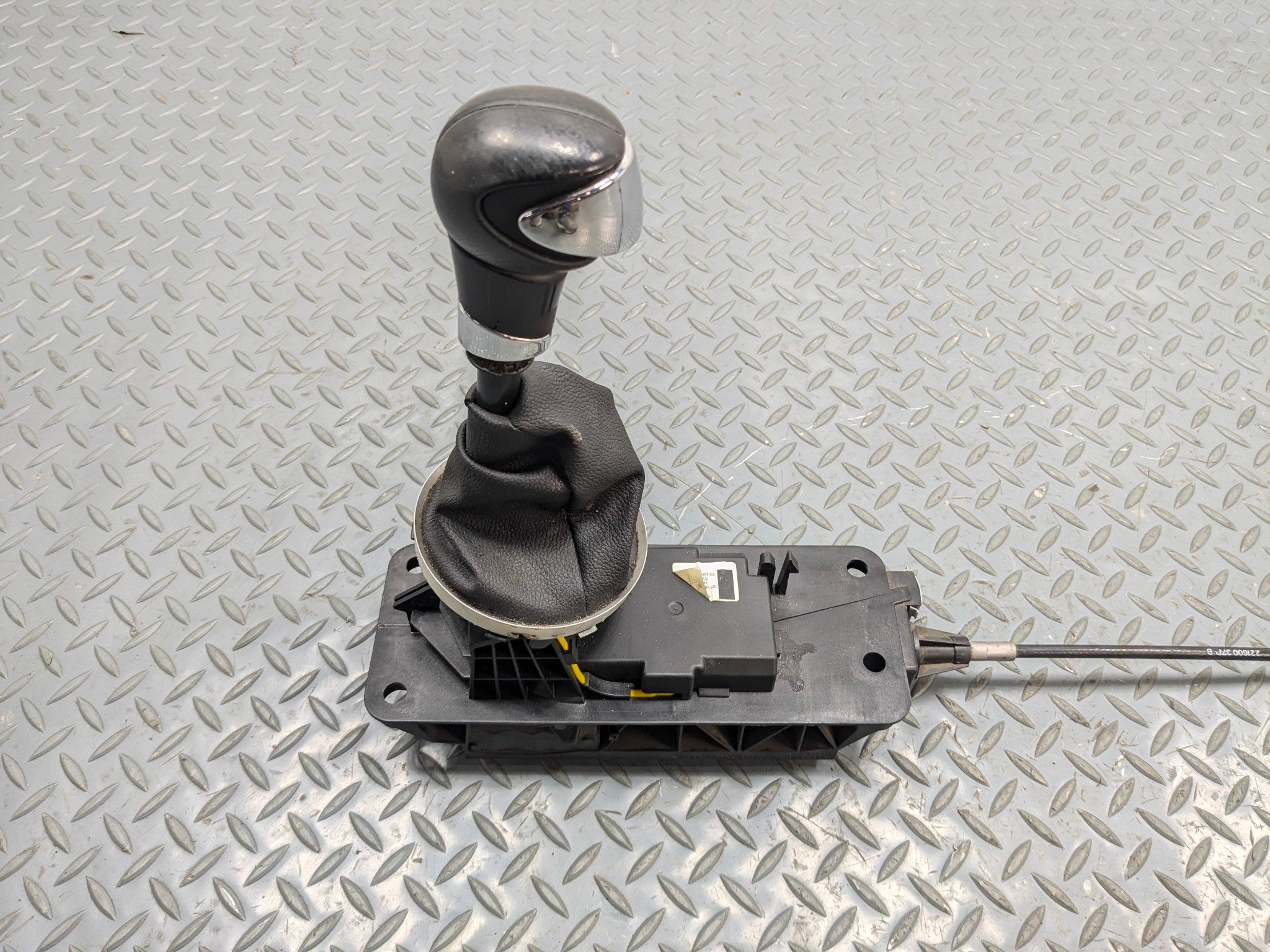 2011 - 2013 OEM MINI COOPER TRANSMISSION GEAR FLOOR SHIFTER LEVER