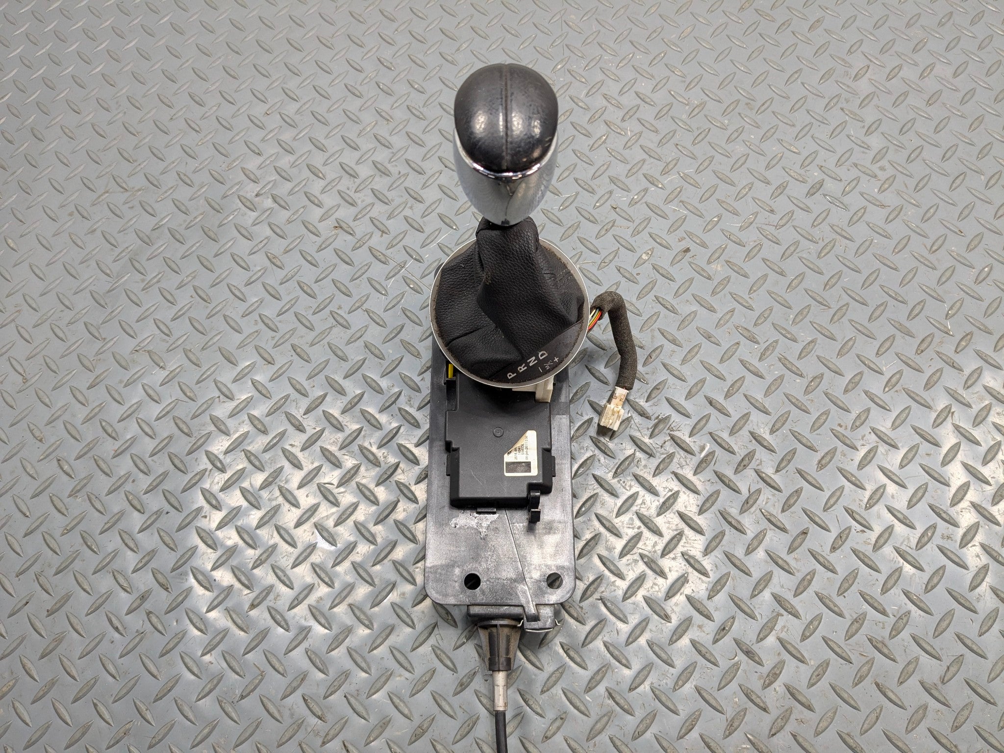 2011 - 2013 OEM MINI COOPER TRANSMISSION GEAR FLOOR SHIFTER LEVER
