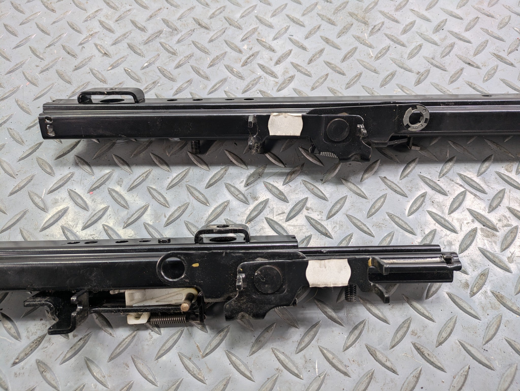 2011 - 2013 OEM MINI COOPER FRONT RIGHT PASSENGER SIDE SEAT TRACK RAILS