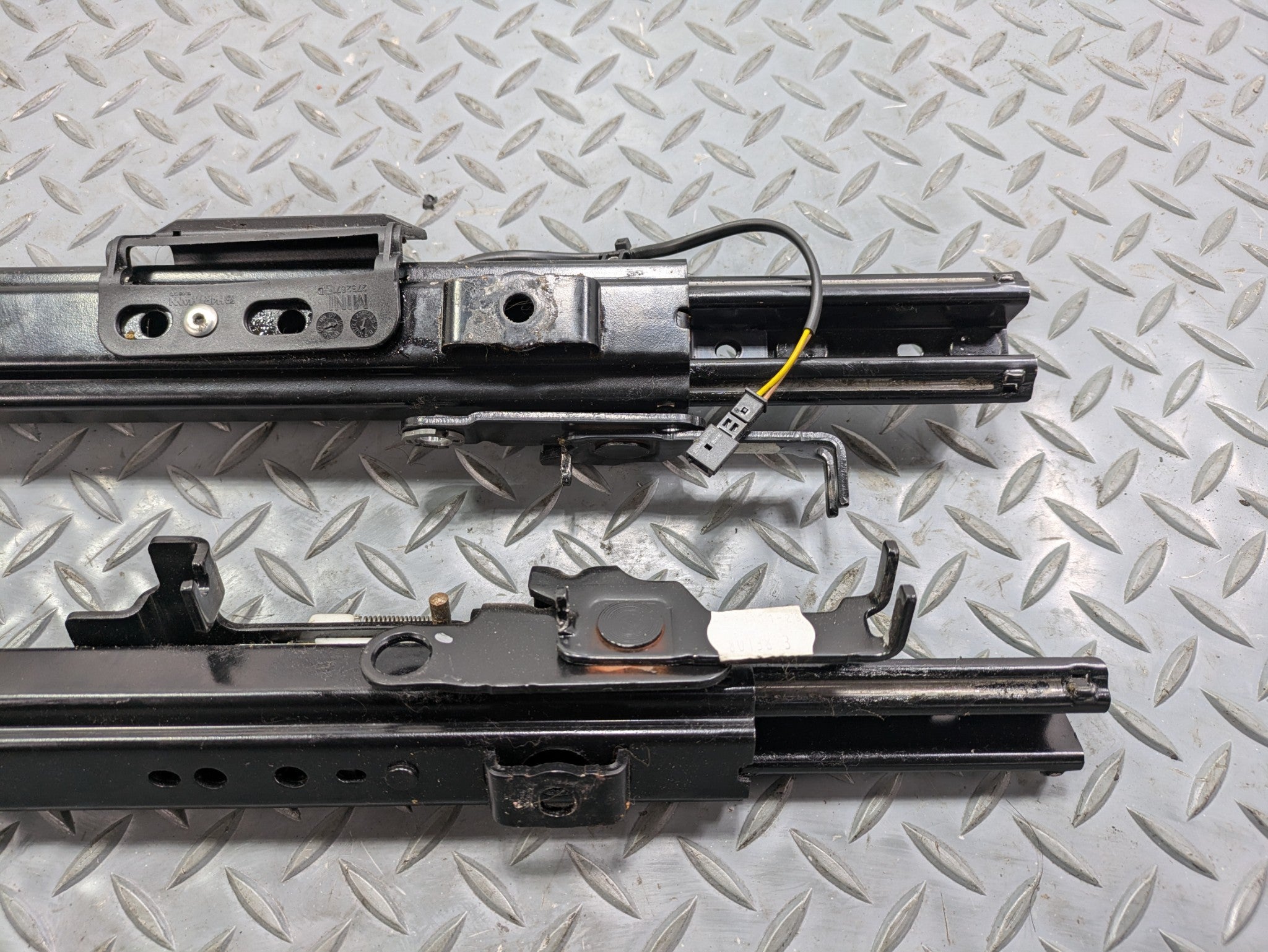 2011 - 2013 OEM MINI COOPER FRONT LEFT DRIVER SIDE SEAT TRACK RAILS