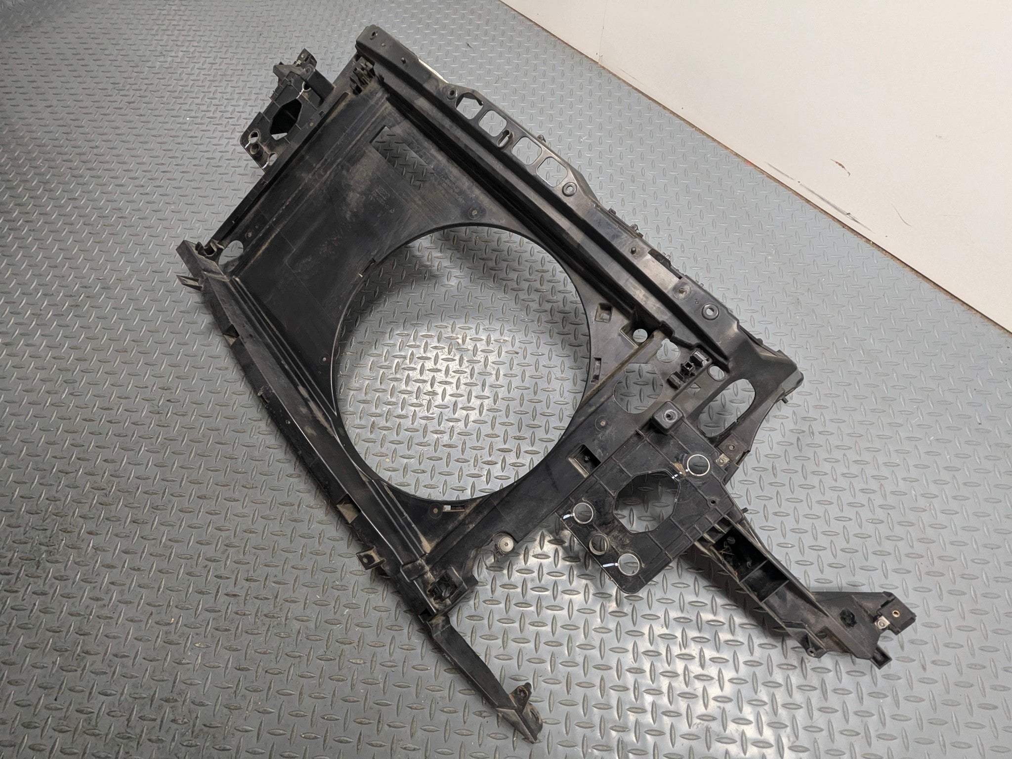 2011 - 2013 OEM MINI COOPER FRONT MAIN RADIATOR COOLER SUPPORT