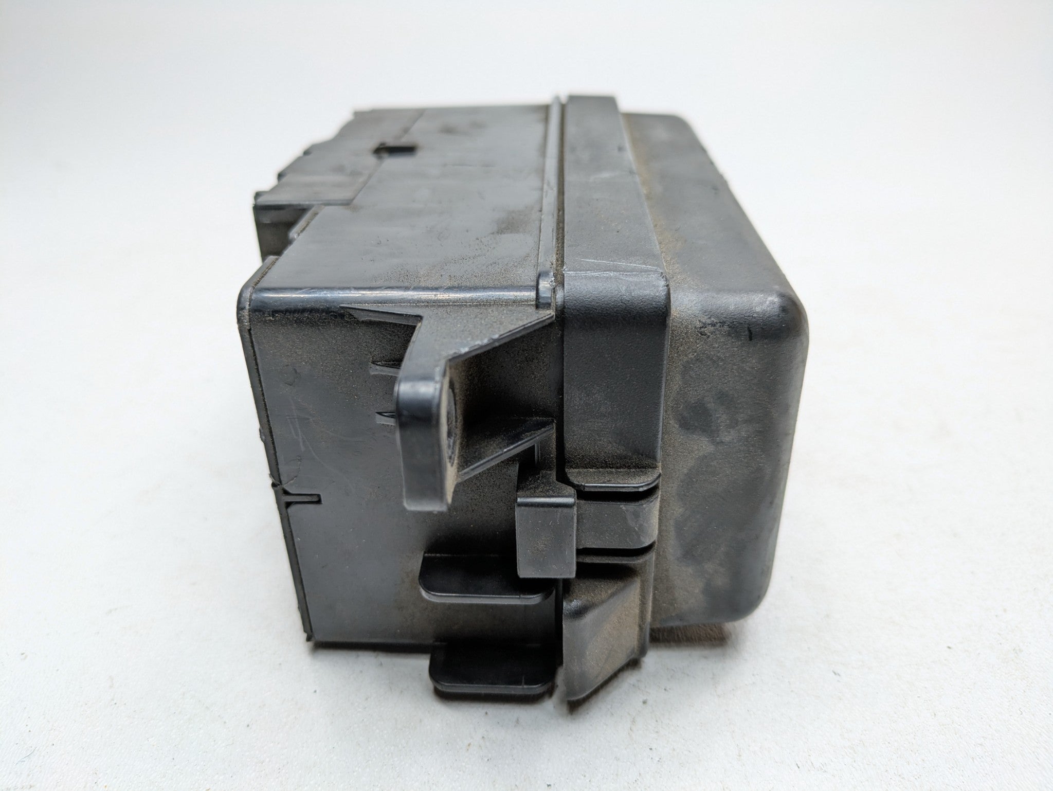 2011 - 2013 OEM MINI COOPER ENGINE COMPARTMENT POWER JUNCTION FUSE BOX