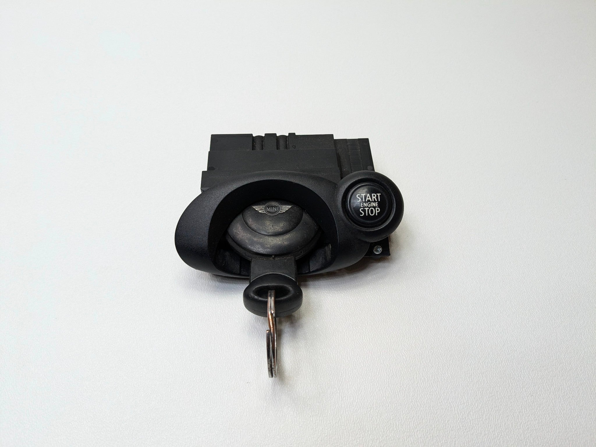 2011 - 2013 OEM MINI COOPER ENGINE START IGNITION LOCK HOLDER SWITCH WITH KEY