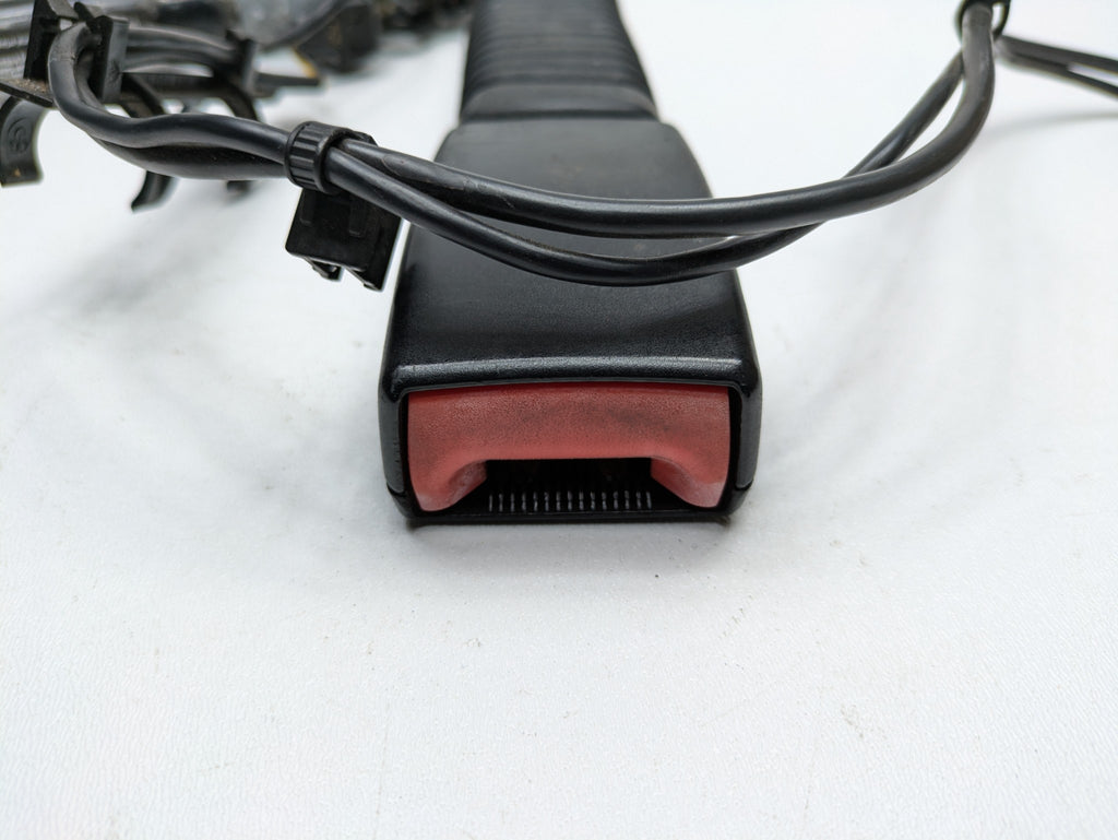 2011 - 2013 OEM MINI COOPER FRONT LEFT DRIVER SIDE SEAT BELT TENSIONER BUCKLE