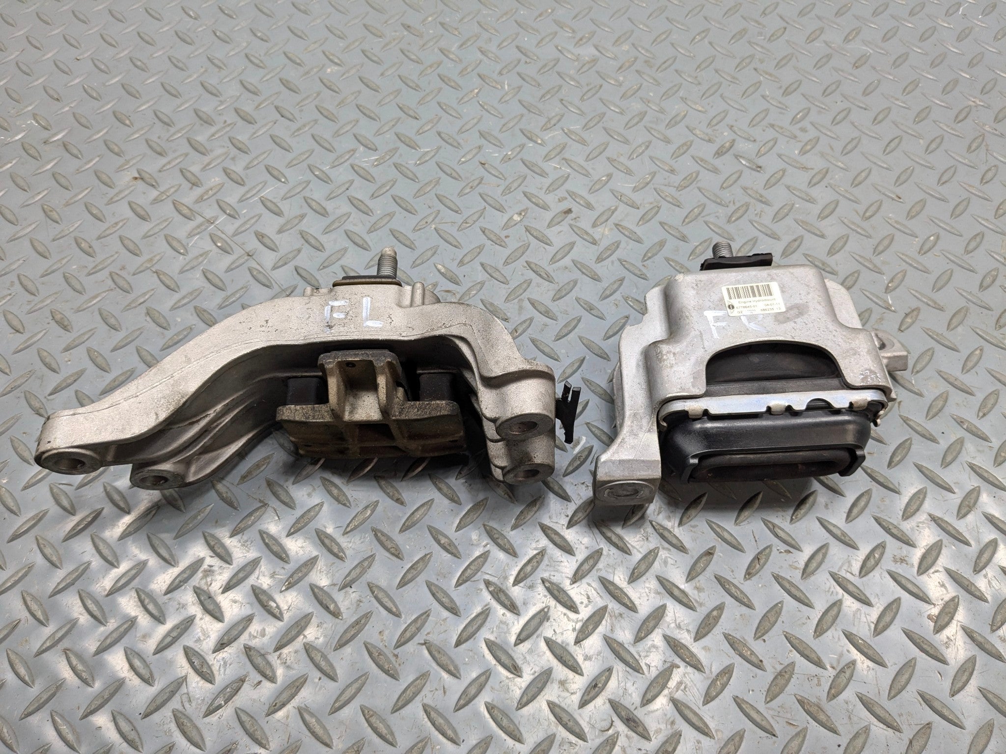 2011 - 2013 OEM MINI COOPER LEFT AND RIGHT SIDE ENGINE MOUNT
