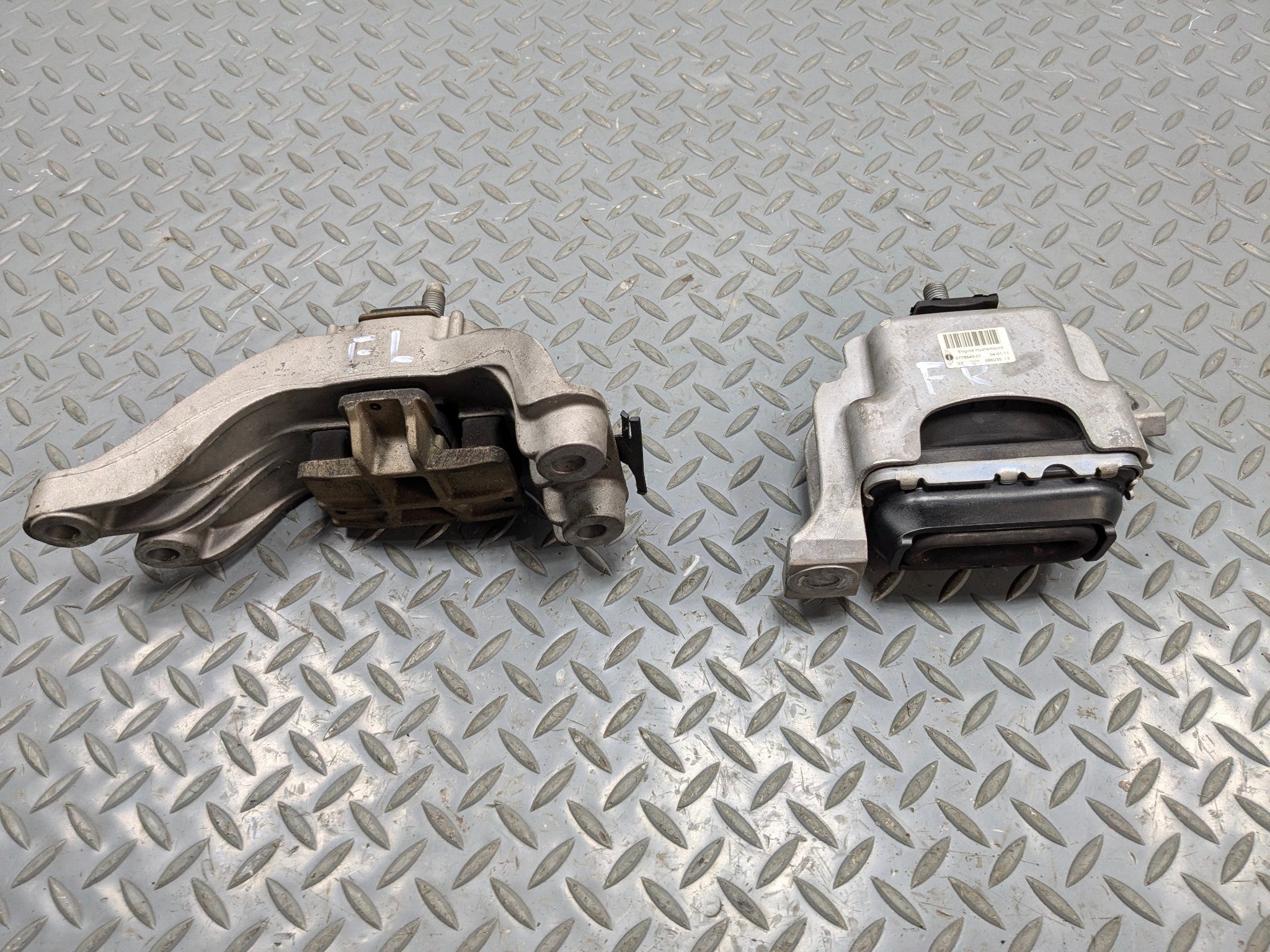 2011 - 2013 OEM MINI COOPER LEFT AND RIGHT SIDE ENGINE MOUNT