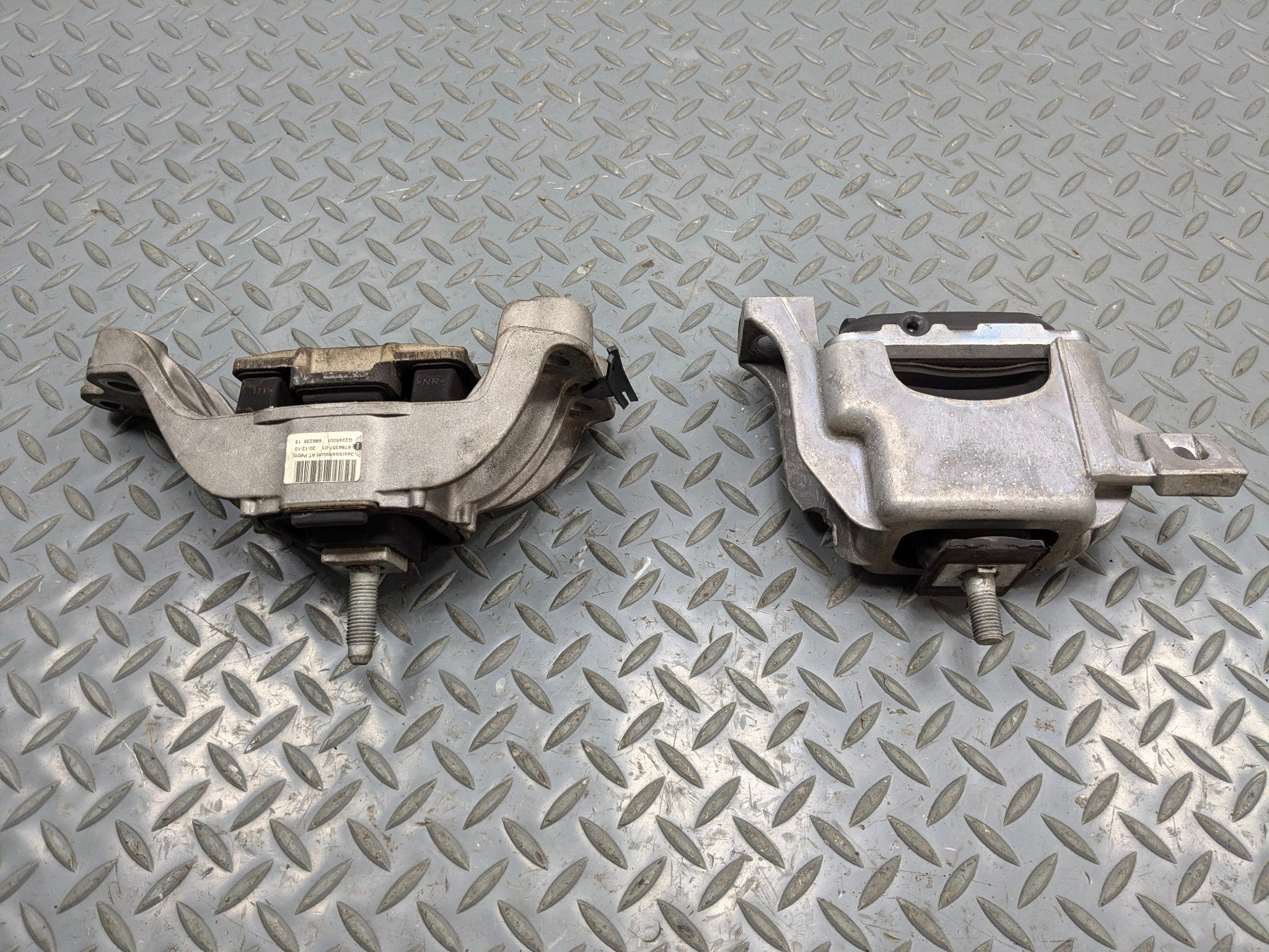 2011 - 2013 OEM MINI COOPER LEFT AND RIGHT SIDE ENGINE MOUNT