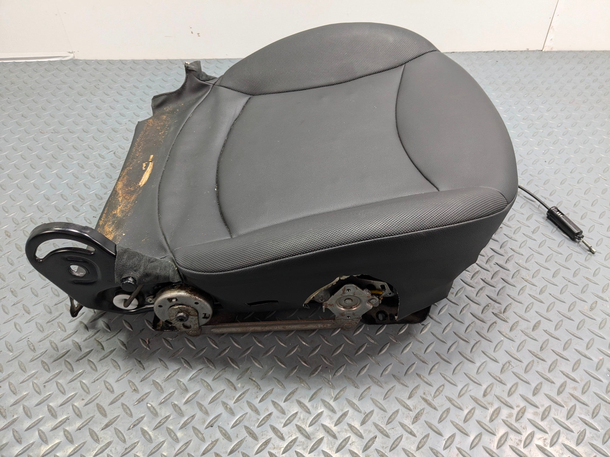 2011 - 2013 OEM MINI COOPER FRONT RIGHT PASSENGER SIDE LOWER SEAT CUSHION