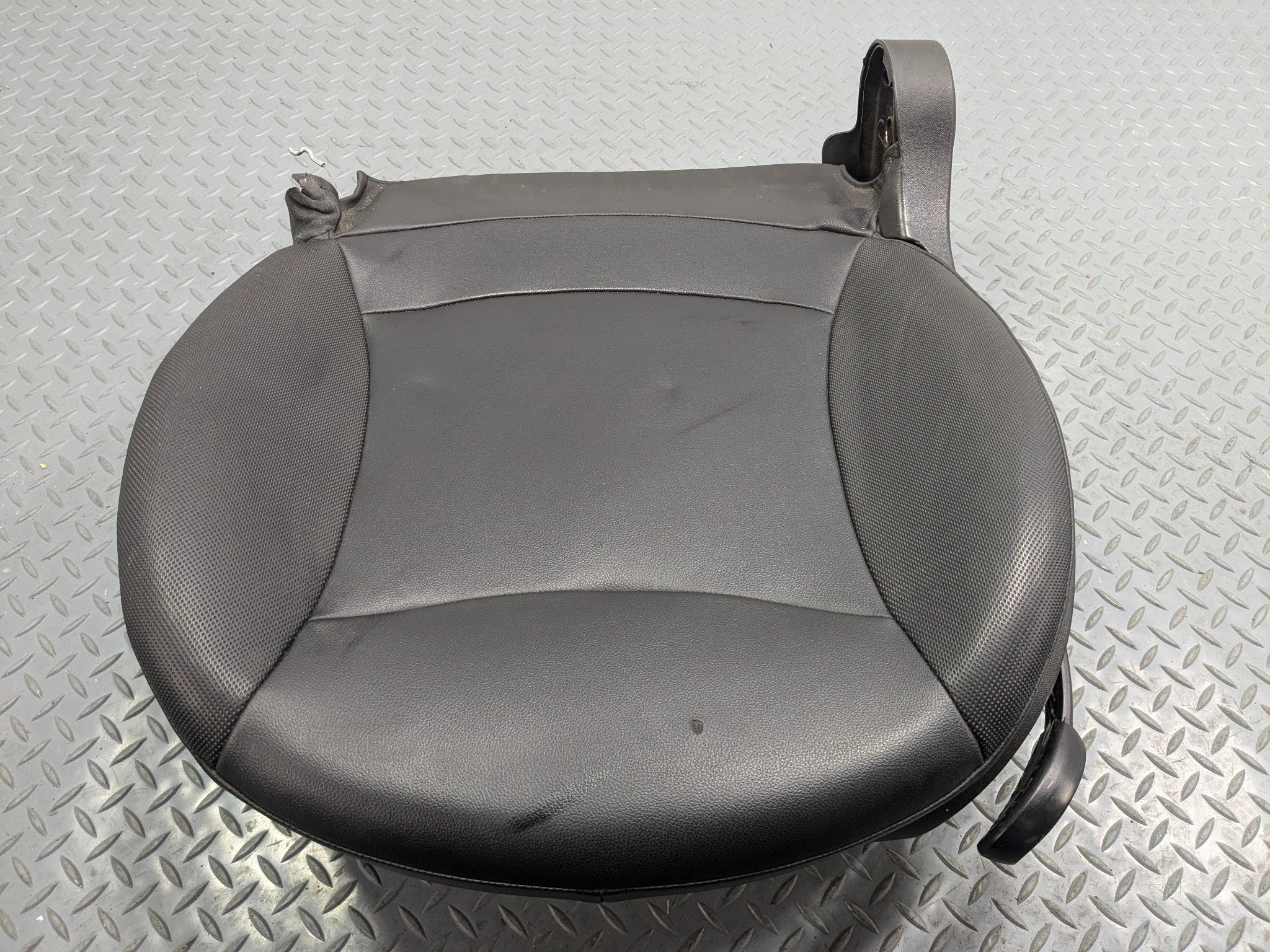 2011 - 2013 OEM MINI COOPER FRONT LEFT DRIVER SIDE LOWER SEAT CUSHION ASSEMBLY