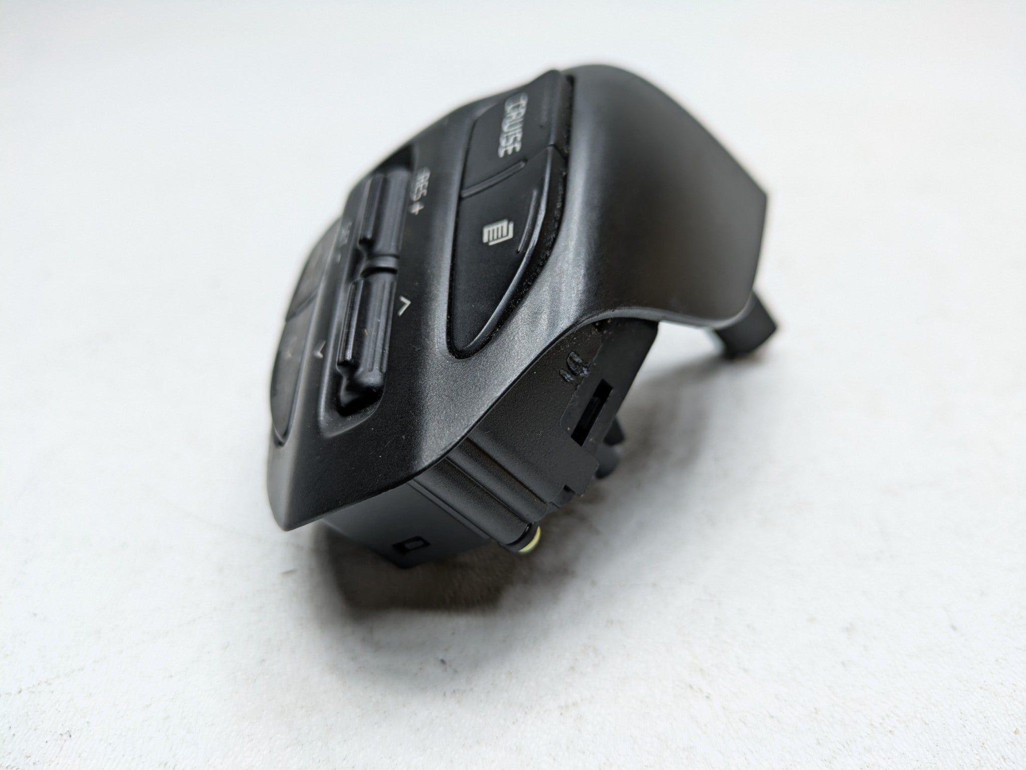 2014 - 2015 OEM KIA OPTIMA STEERING WHEEL AUDIO CRUISE CONTROL SWITCH BLACK