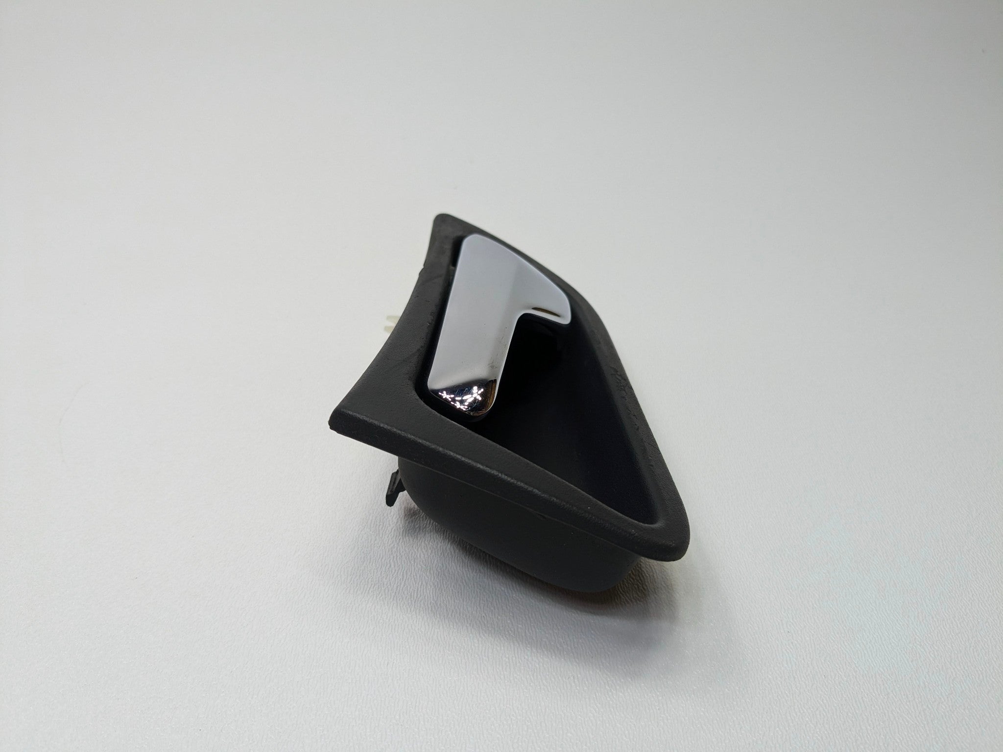 04 - 06 OEM MERCEDES-BENZ C230 FRONT LEFT DRIVER SIDE INNER DOOR HANDLE ASSEMBLY