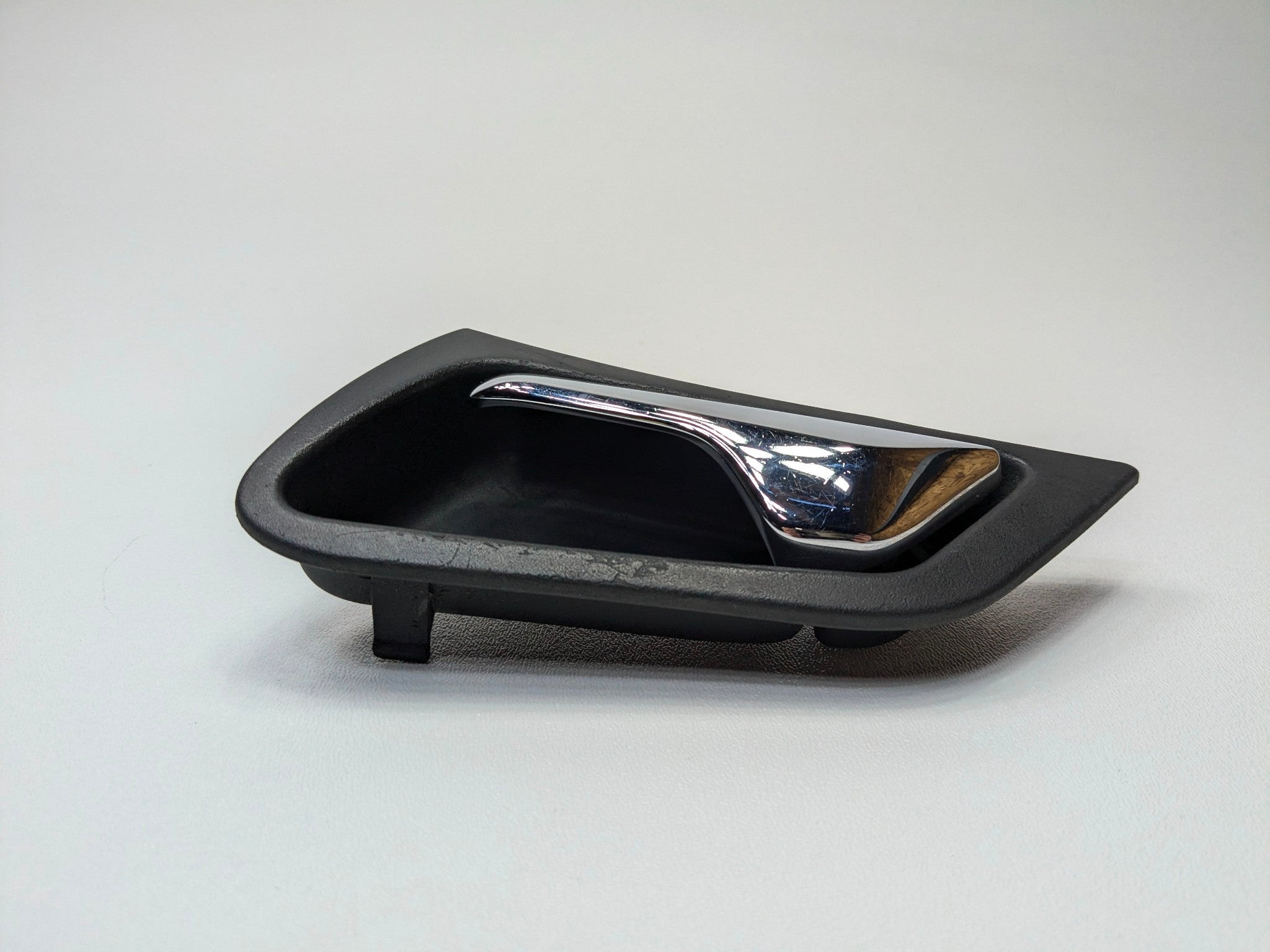 04 - 06 OEM MERCEDES-BENZ C230 FRONT LEFT DRIVER SIDE INNER DOOR HANDLE ASSEMBLY