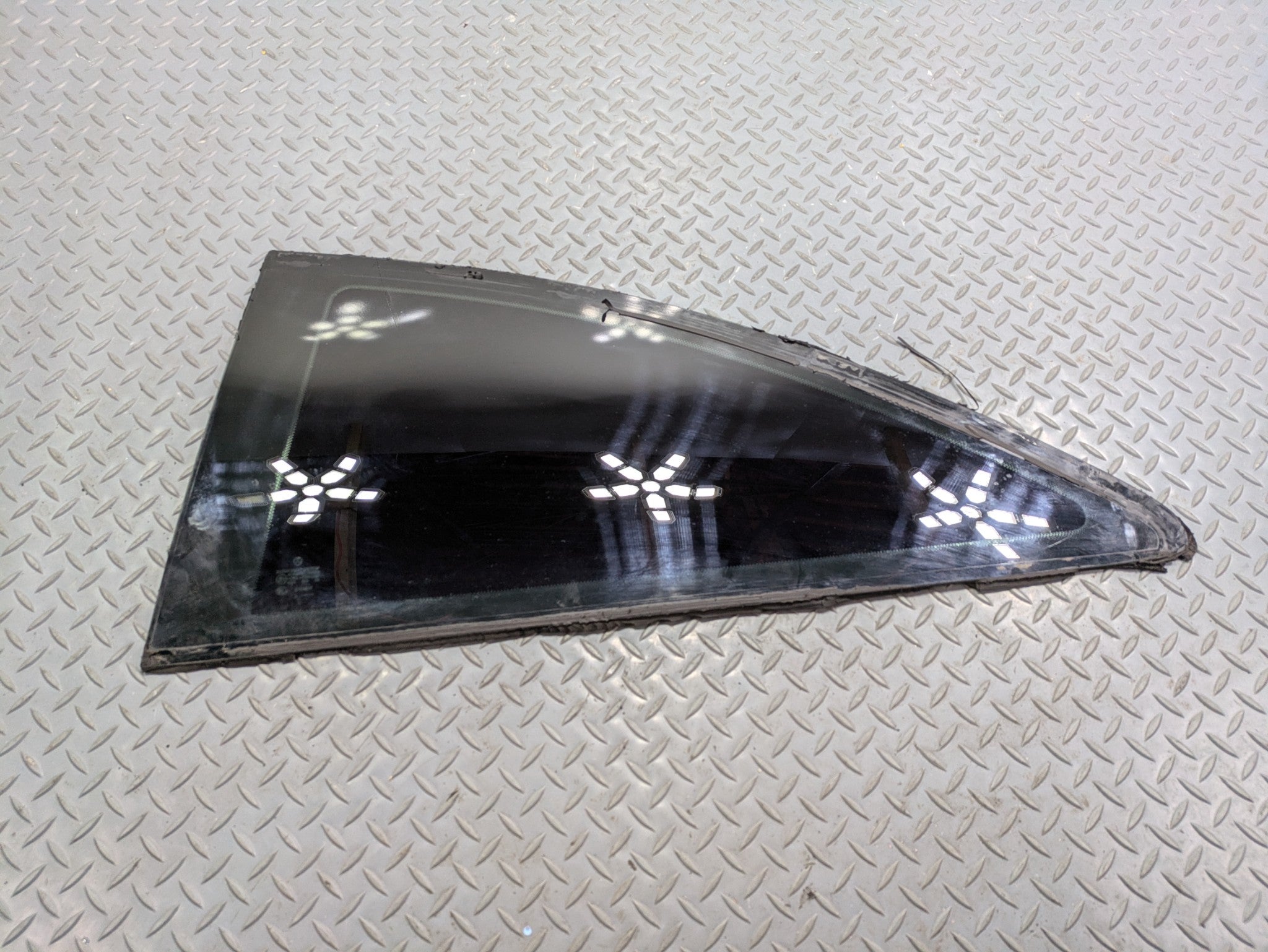 2004 - 2006 OEM MERCEDES-BENZ C230 REAR LEFT DRIVER SIDE WINDOW QUARTER GLASS