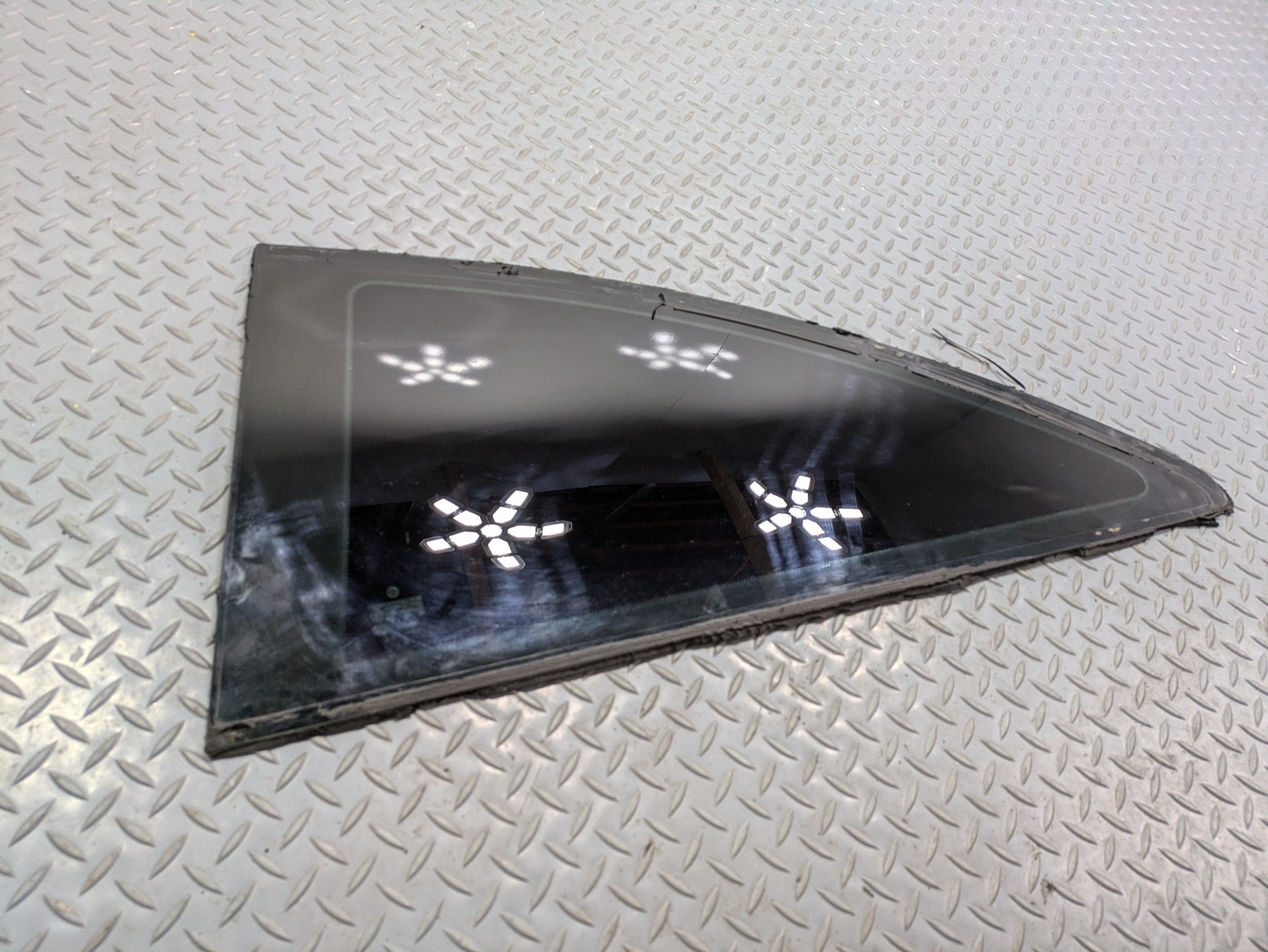 2004 - 2006 OEM MERCEDES-BENZ C230 REAR LEFT DRIVER SIDE WINDOW QUARTER GLASS