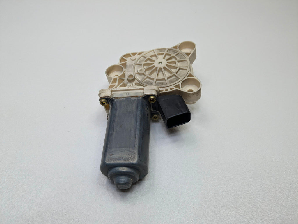 2004 - 2006 OEM MERCEDES-BENZ C230 FRONT LEFT DRIVER SIDE POWER WINDOW MOTOR