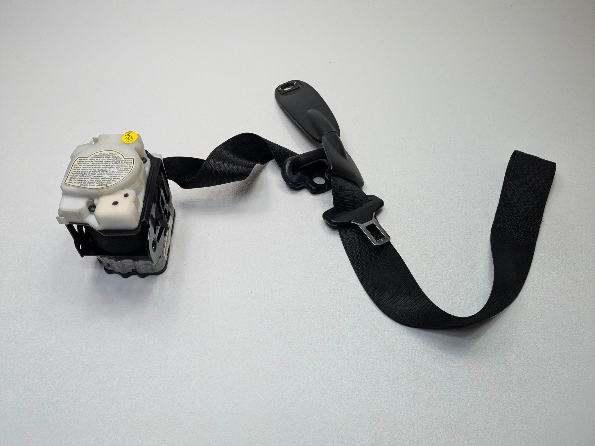 04 - 06 OEM MERCEDES-BENZ C230 FRONT RIGHT PASSENGER SIDE SEAT BELT RETRACTOR