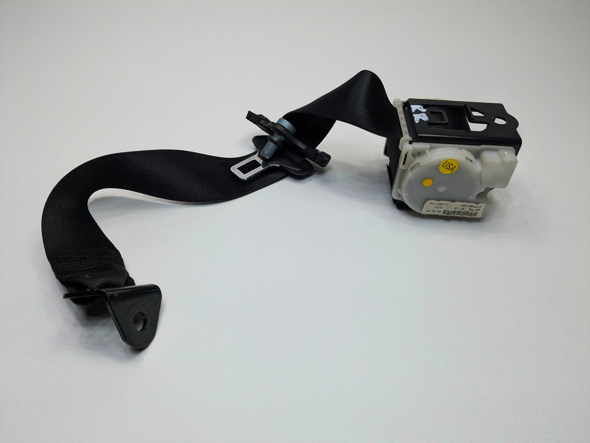 2004 - 2006 OEM MERCEDES-BENZ C230 REAR RIGHT PASSENGER SIDE SEAT BELT RETRACTOR