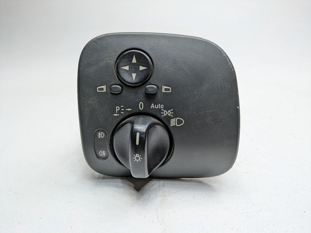2004 - 2006 OEM MERCEDES-BENZ C230 DASH PANEL HEADLIGHT CONTROL SWITCH
