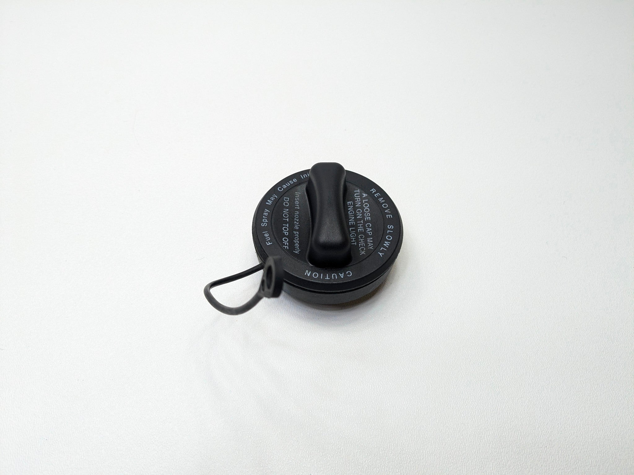 2004 - 2006 OEM MERCEDES-BENZ C230 FUEL TANK GAS FILLER CAP