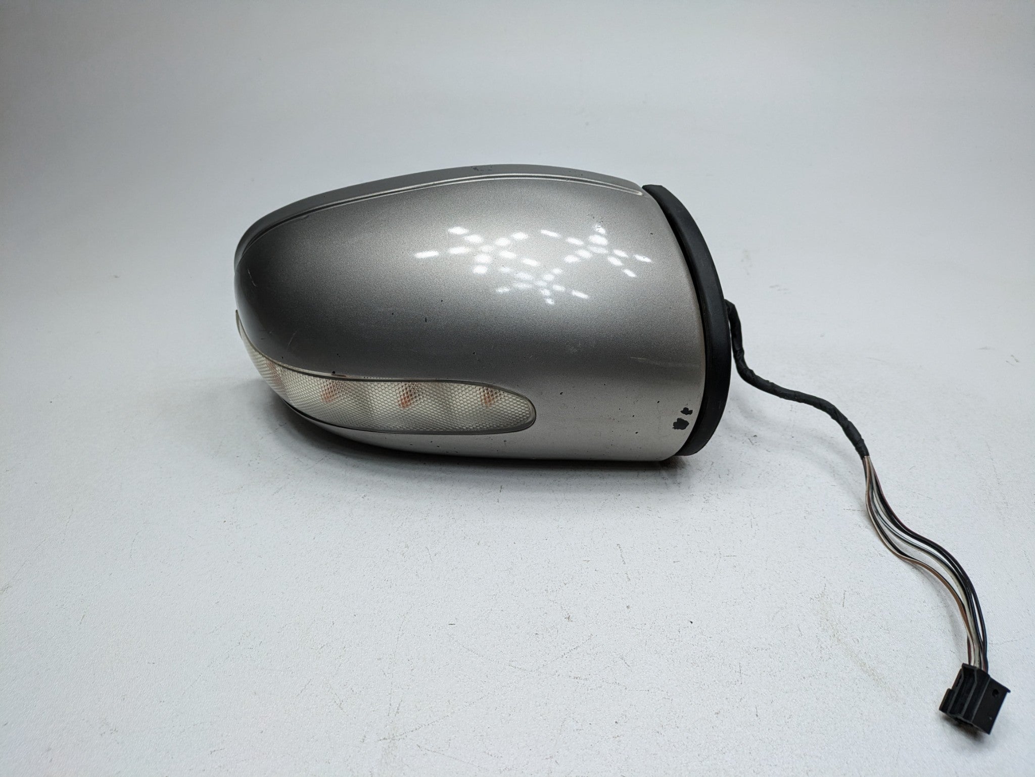 2004 - 2006 OEM MERCEDES-BENZ C230 FRONT RIGHT PASSENGER SIDE VIEW DOOR MIRROR