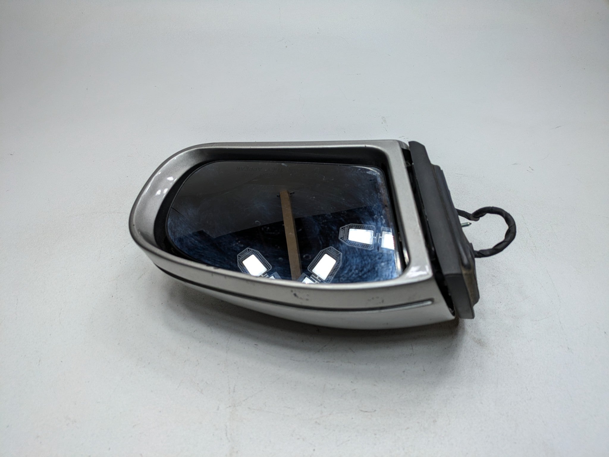 2004 - 2006 OEM MERCEDES-BENZ C230 FRONT RIGHT PASSENGER SIDE VIEW DOOR MIRROR