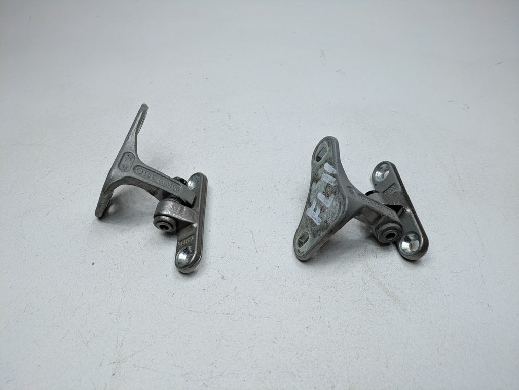 2004 - 2006 OEM MERCEDES-BENZ C230 FRONT LEFT DRIVER SIDE DOOR HINGE SET