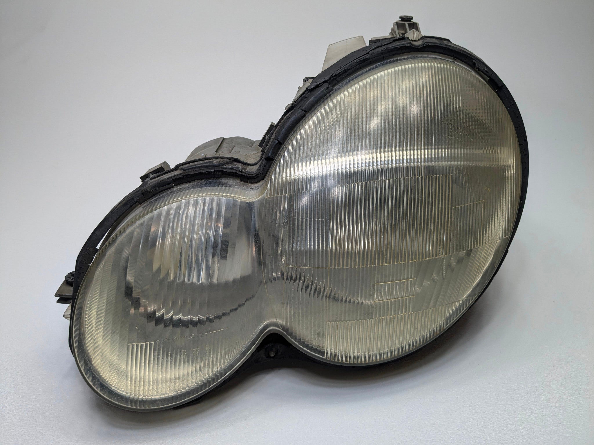 2004 - 2006 OEM MERCEDES-BENZ C230 FRONT LEFT DRIVER SIDE HALOGEN HEADLIGHT