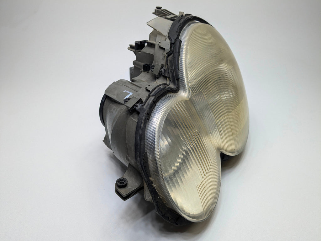 2004 - 2006 OEM MERCEDES-BENZ C230 FRONT LEFT DRIVER SIDE HALOGEN HEADLIGHT